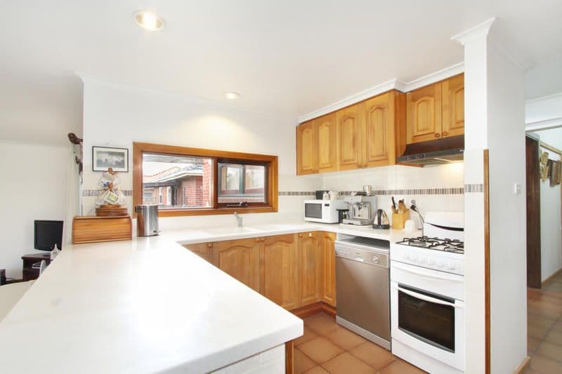 36 Calembeena Avenue, HUGHESDALE VIC 3166, Hughesdale - Thumbnail 4