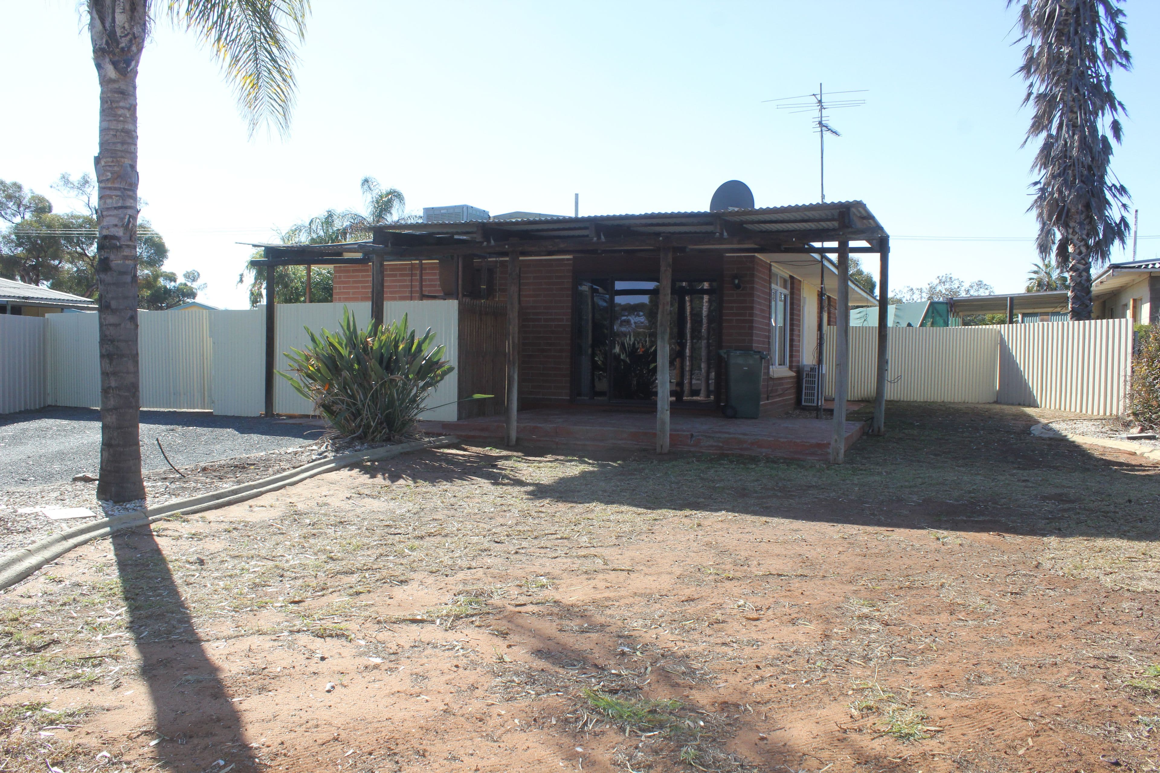 18 Casuarina Road, Kambalda West WA 6442, Kambalda West - Image 1