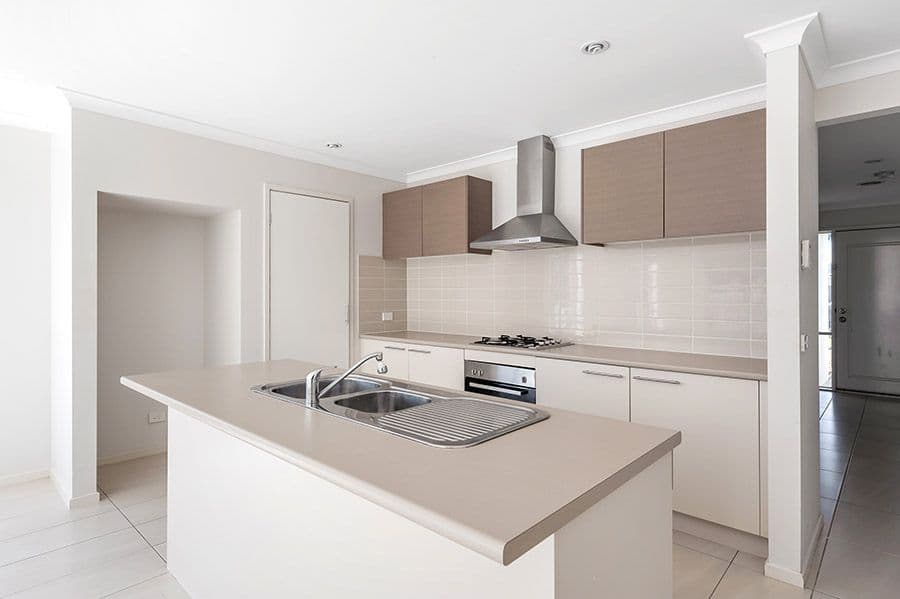 7 Agility Court, Doreen VIC 3754, Doreen - Thumbnail 2