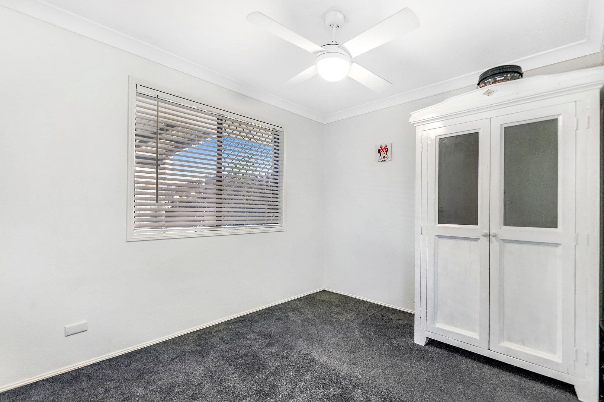 15 Montezuma Drive, Burleigh Waters QLD 4220, Burleigh Waters - Thumbnail 5