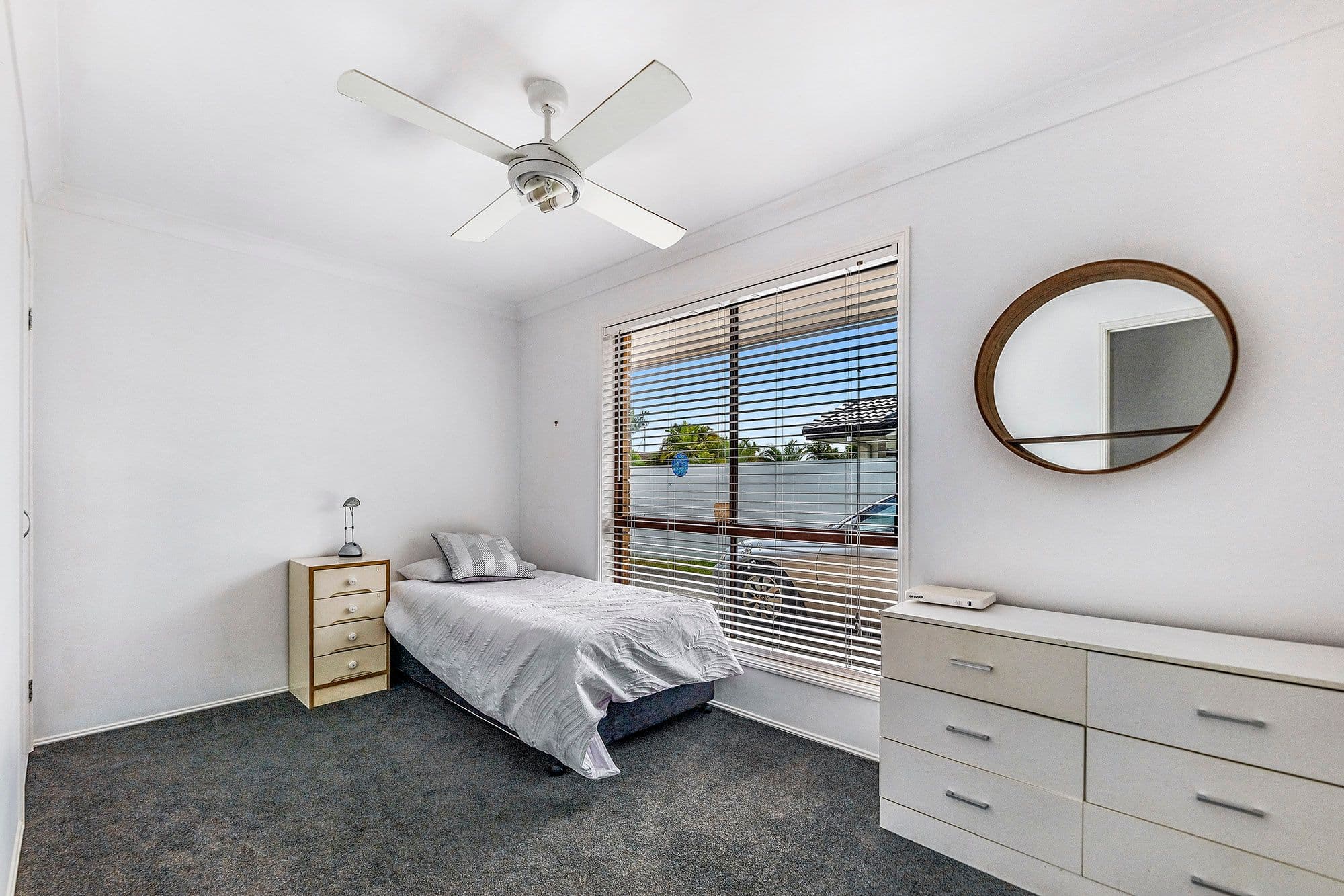 15 Montezuma Drive, Burleigh Waters QLD 4220, Burleigh Waters - Thumbnail 8