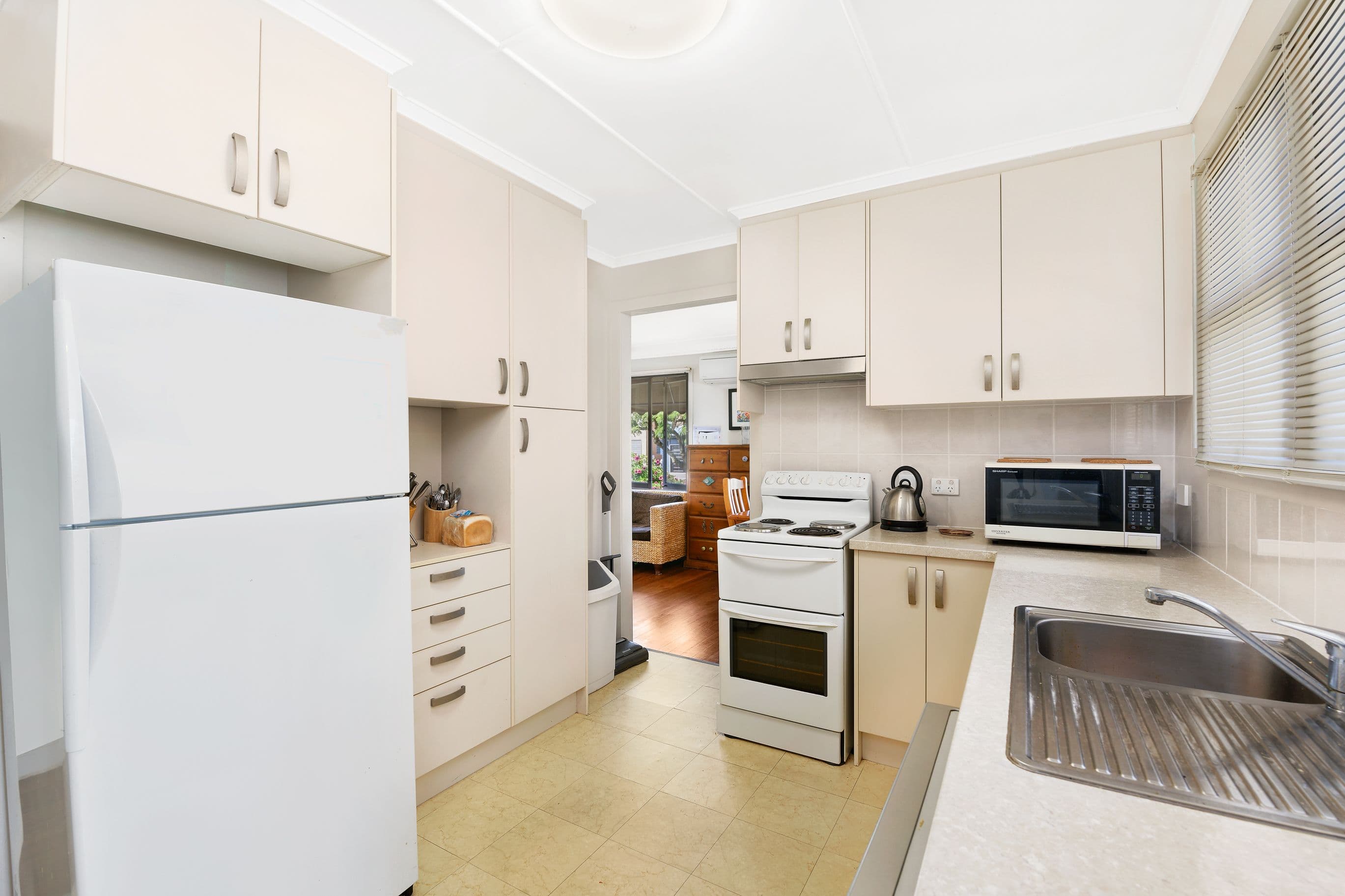 96 Dunbar Street, Margate QLD 4019, Margate - Thumbnail 4