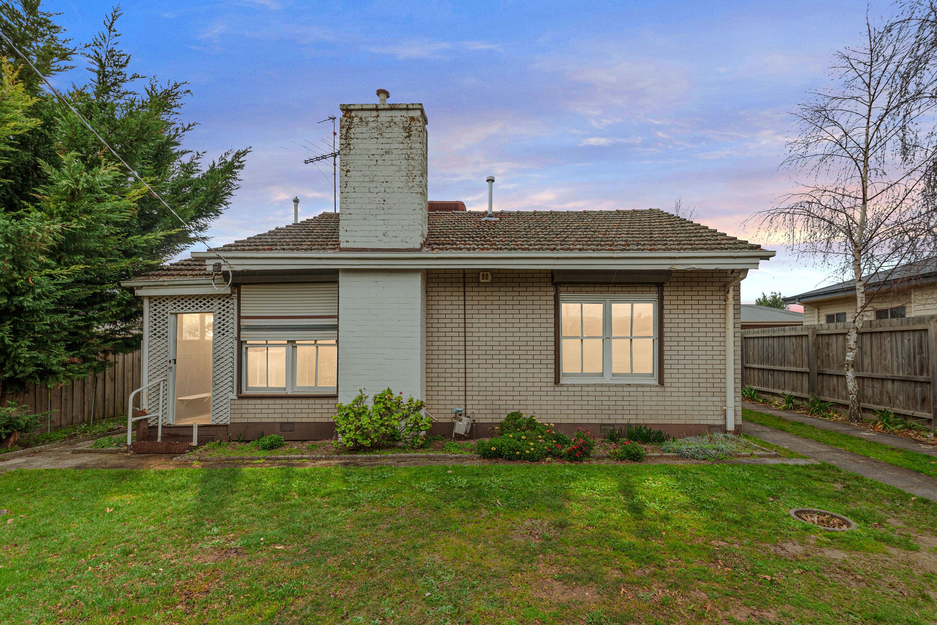 60 Sutton Street, Warragul VIC 3820, Warragul - Image 1