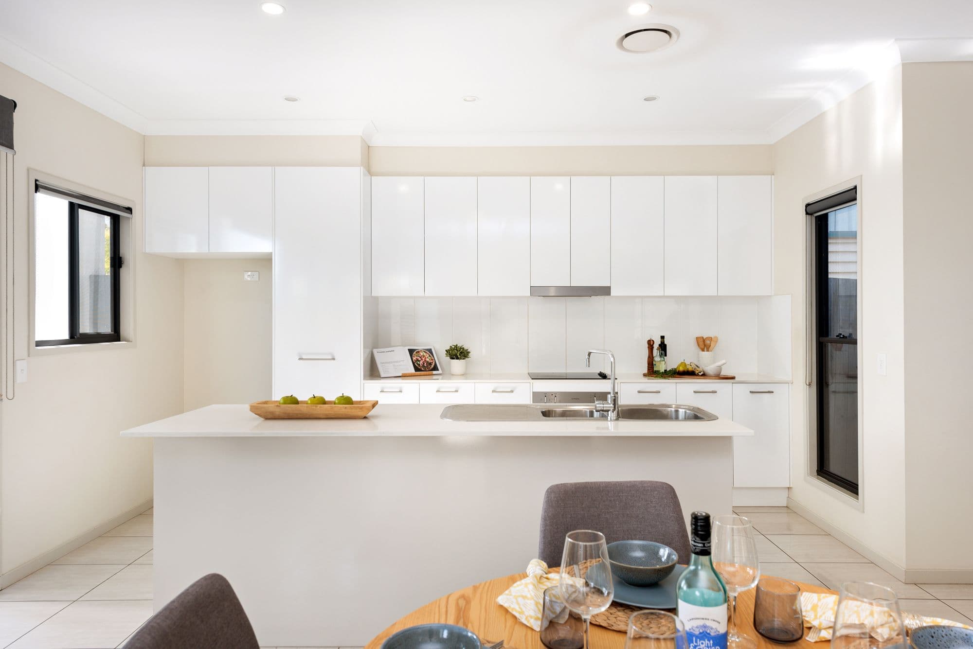 16-18 Cambridge Street, Carina Heights QLD 4152, Carina Heights - Thumbnail 4