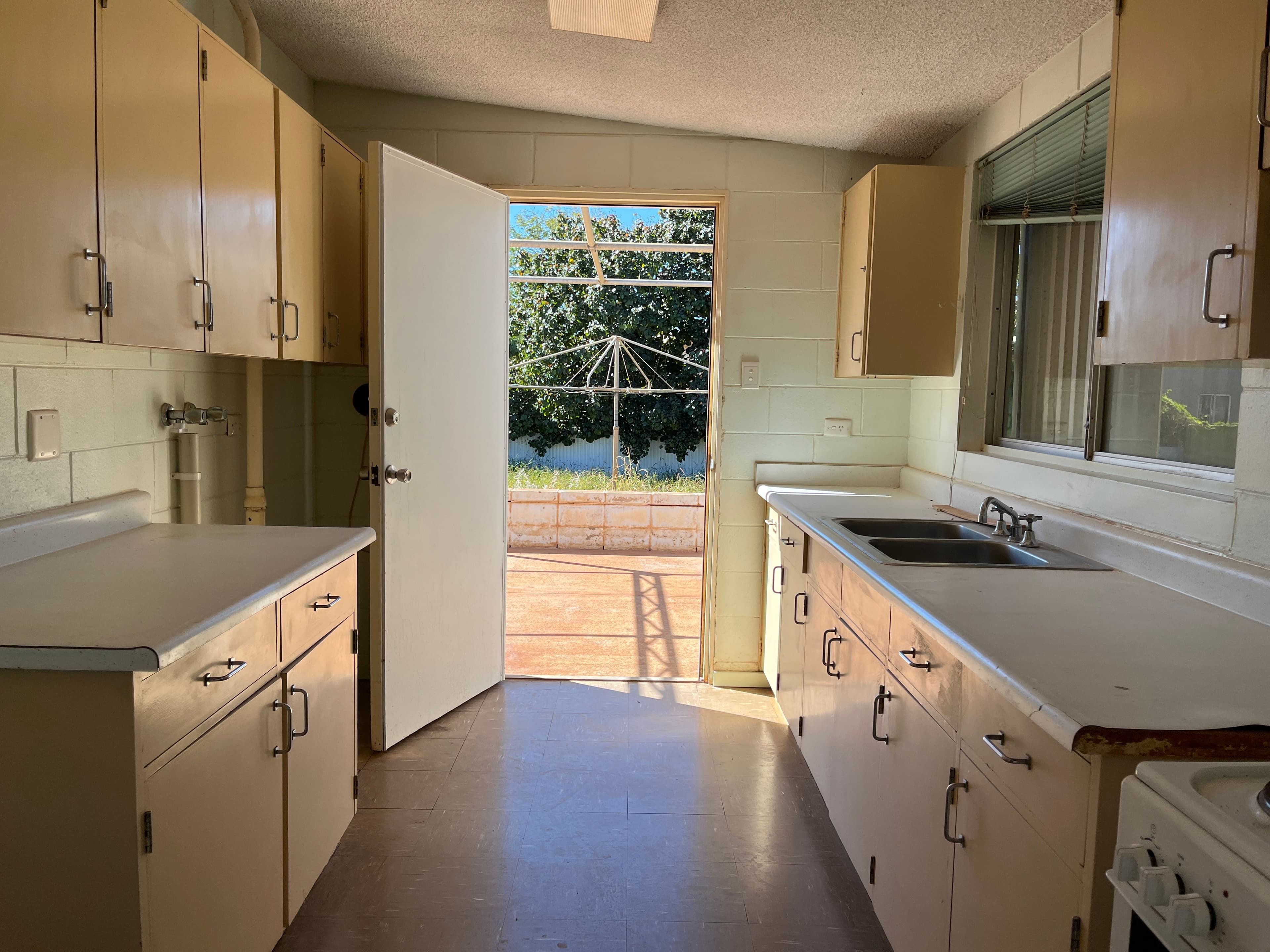 16 Carpenter Street, Exmouth WA 6707, Exmouth - Thumbnail 4