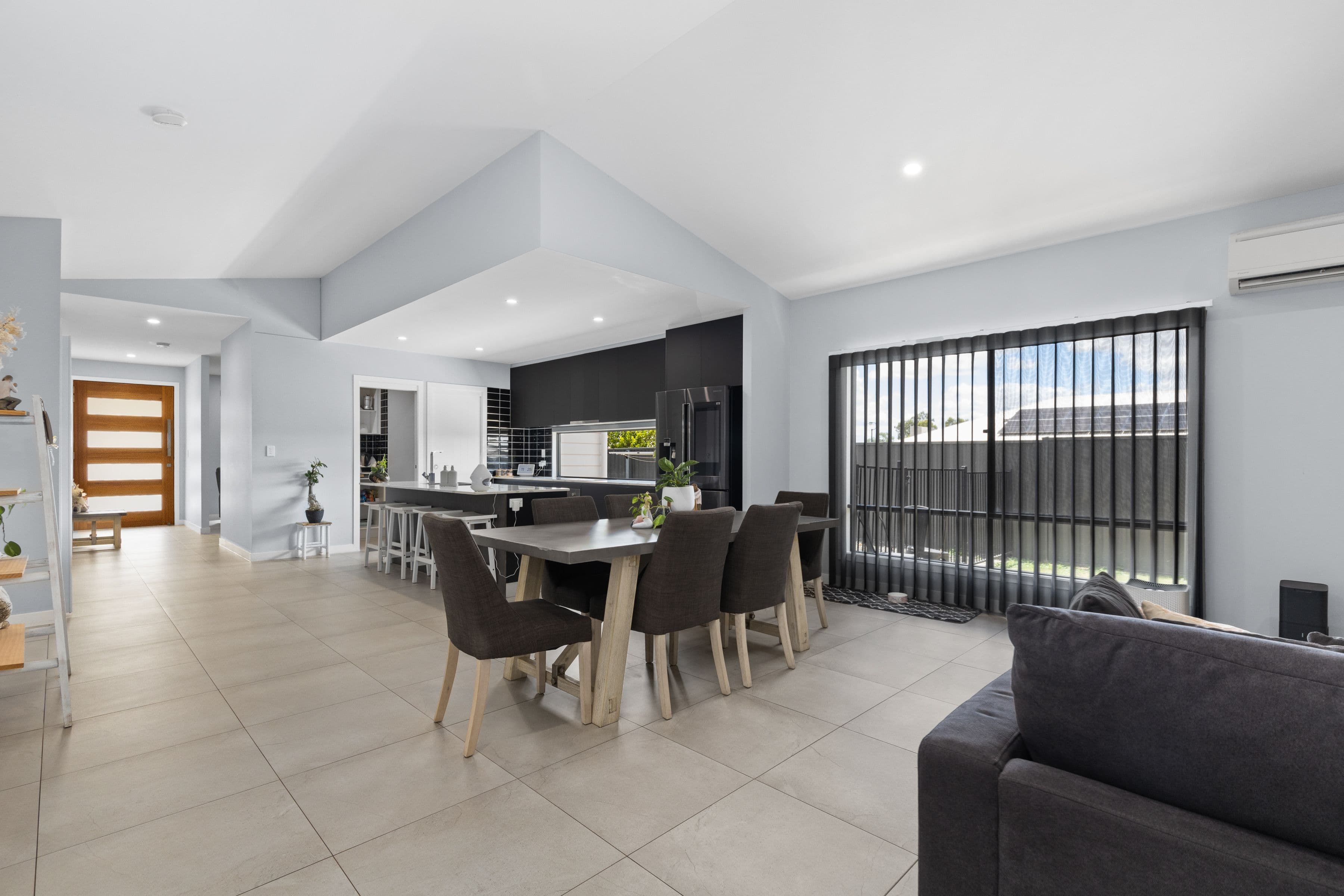 16 Elwick Court, Emerald QLD 4720, Emerald - Thumbnail 4