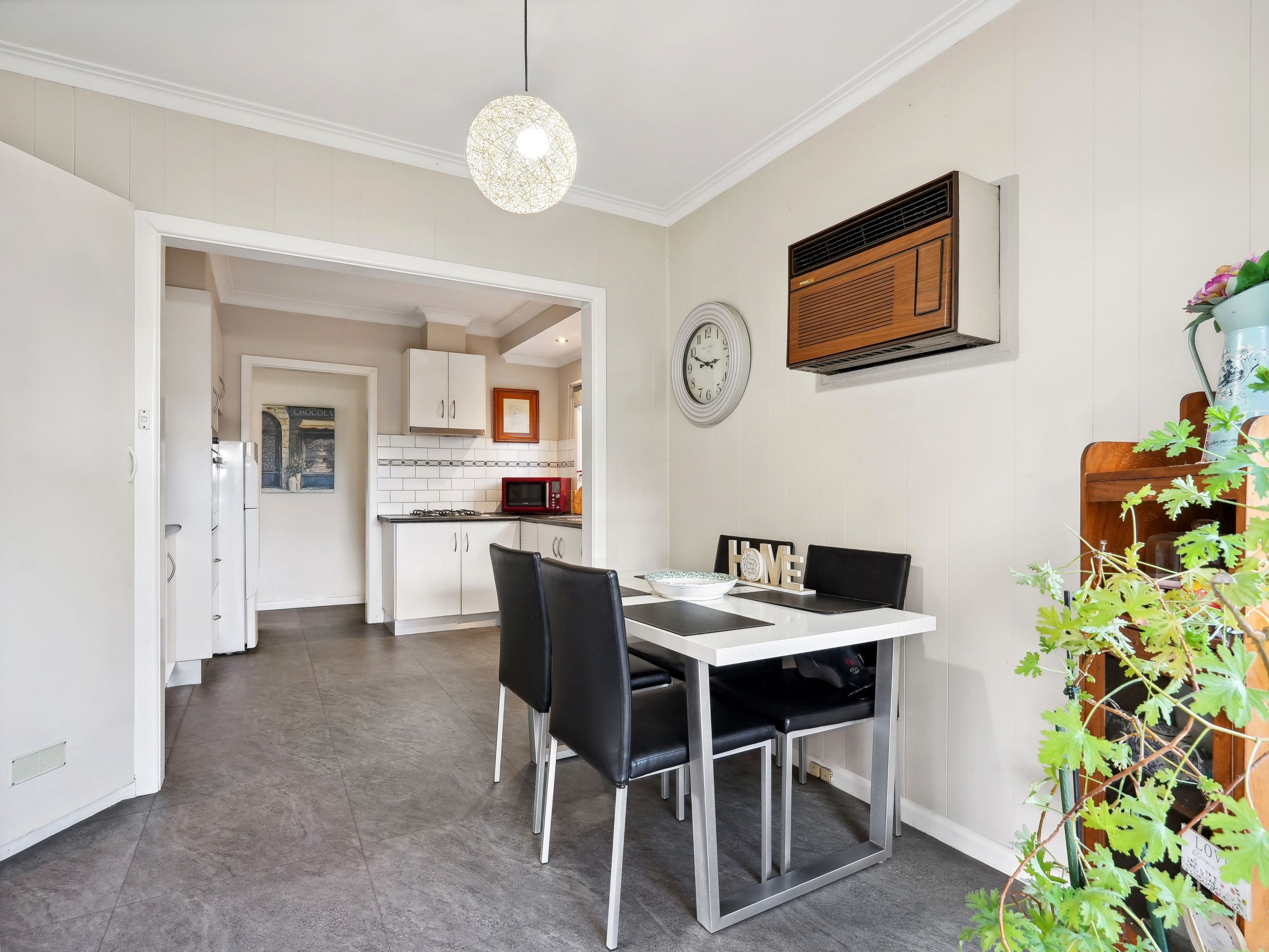 55 Purinuan Road, Reservoir VIC 3073, Reservoir - Thumbnail 4