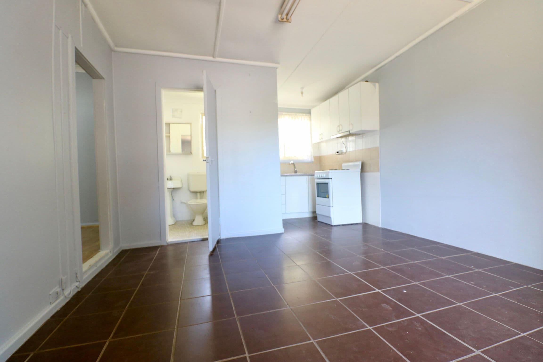 45 Crown Street, Fairfield East - Thumbnail 4