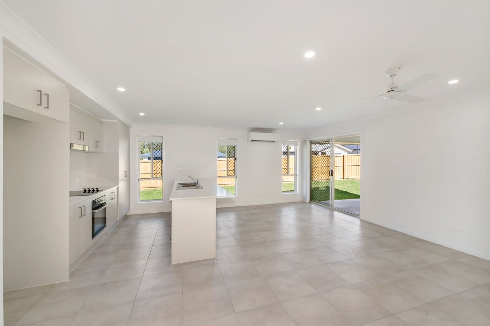 47 Mary Crescent, Rosewood QLD 4340, Rosewood - Thumbnail 3