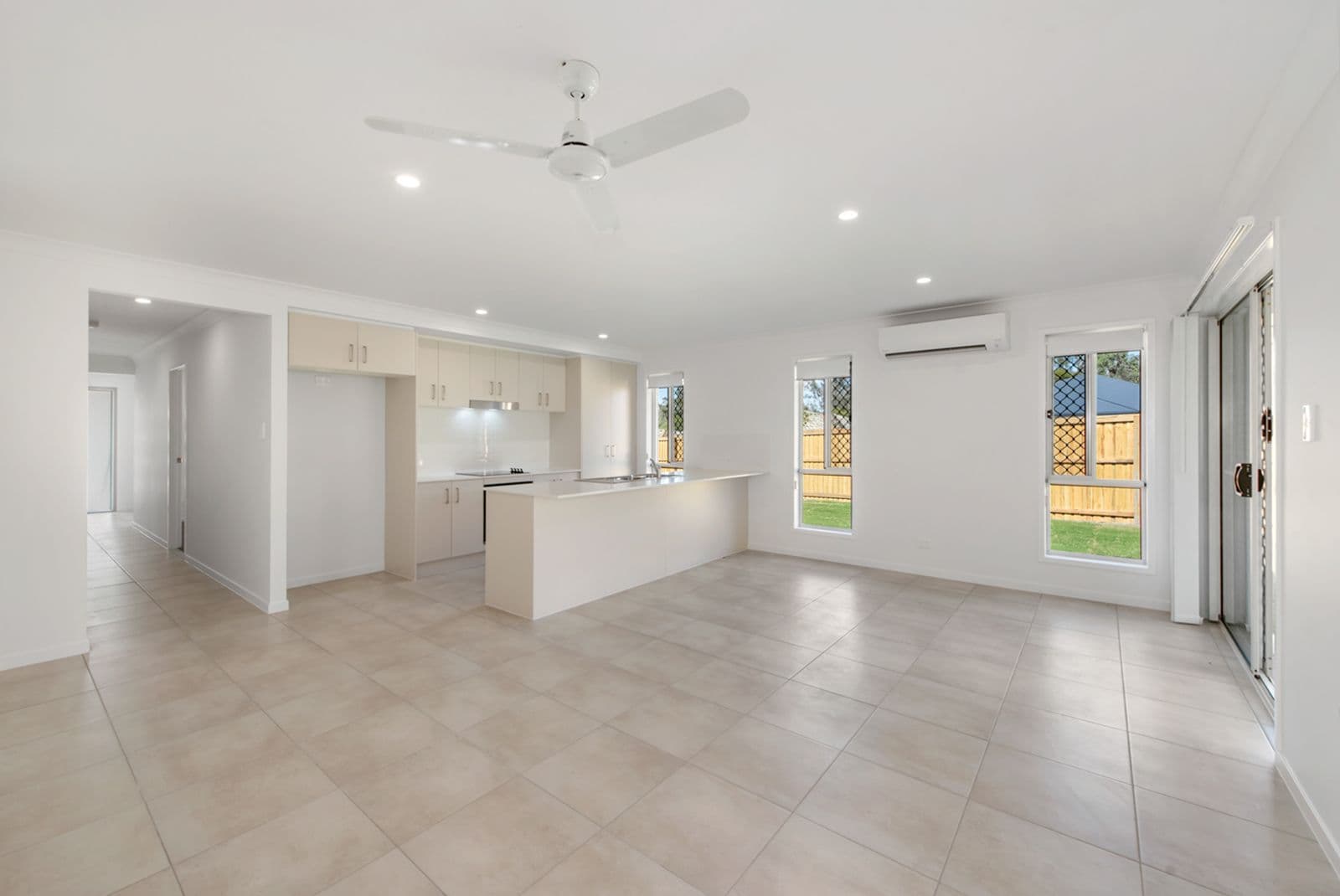 47 Mary Crescent, Rosewood QLD 4340, Rosewood - Thumbnail 4