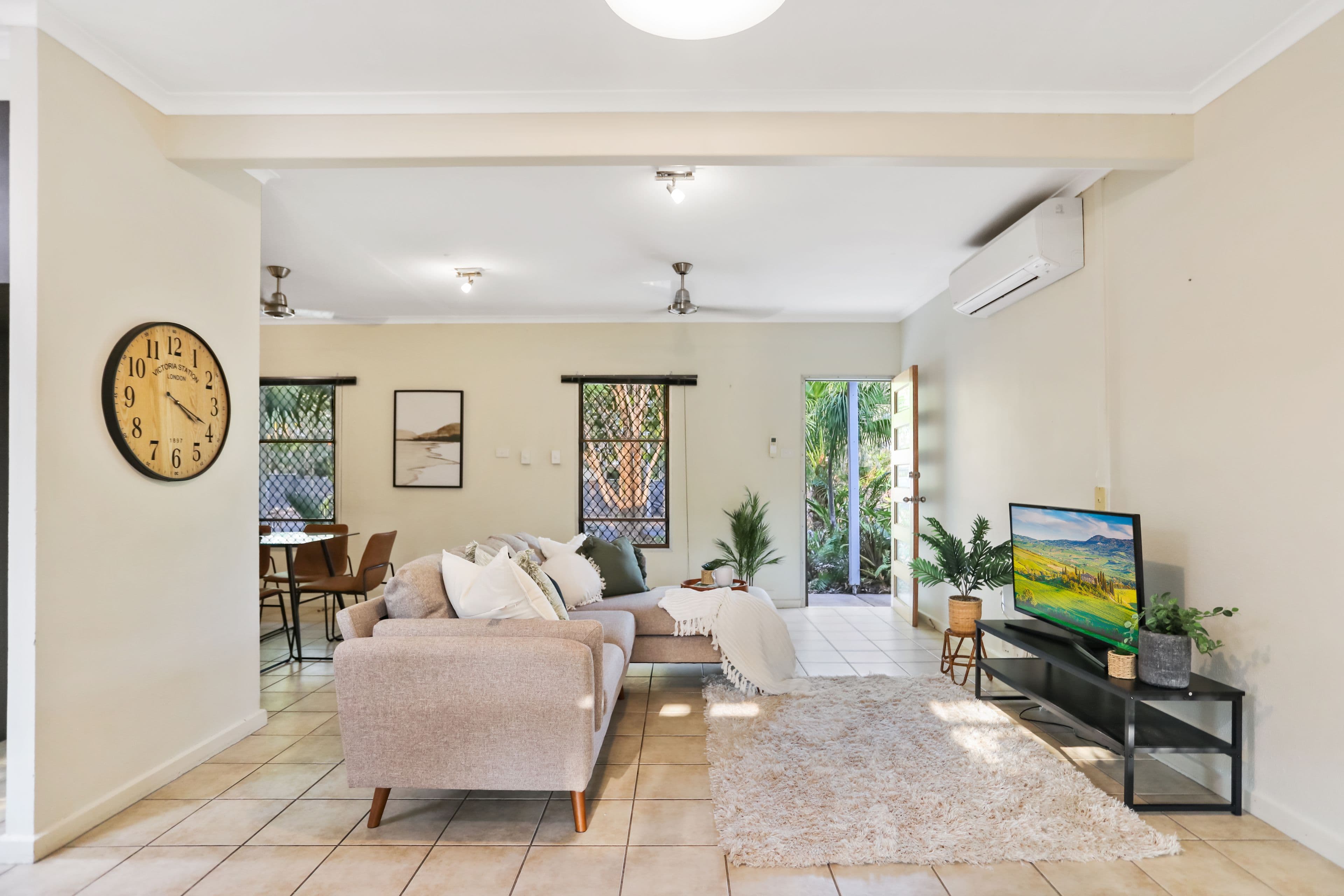 98 Tiwi Gardens, Tiwi NT 0810, Tiwi - Thumbnail 2