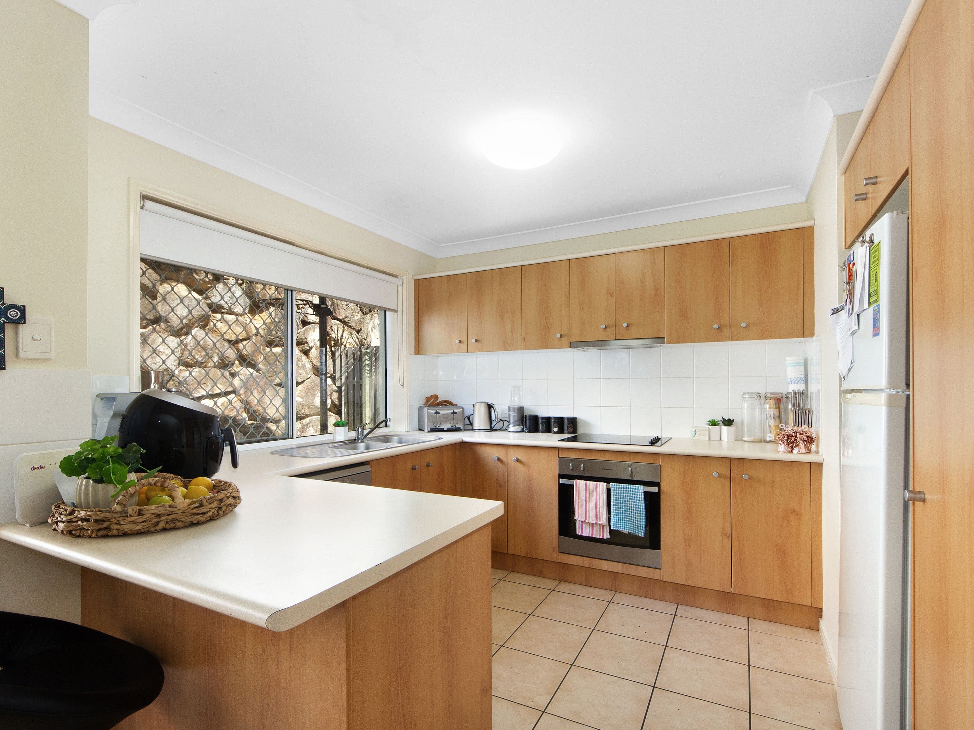 9 Rata Place, Nerang QLD 4211, Nerang - Thumbnail 3