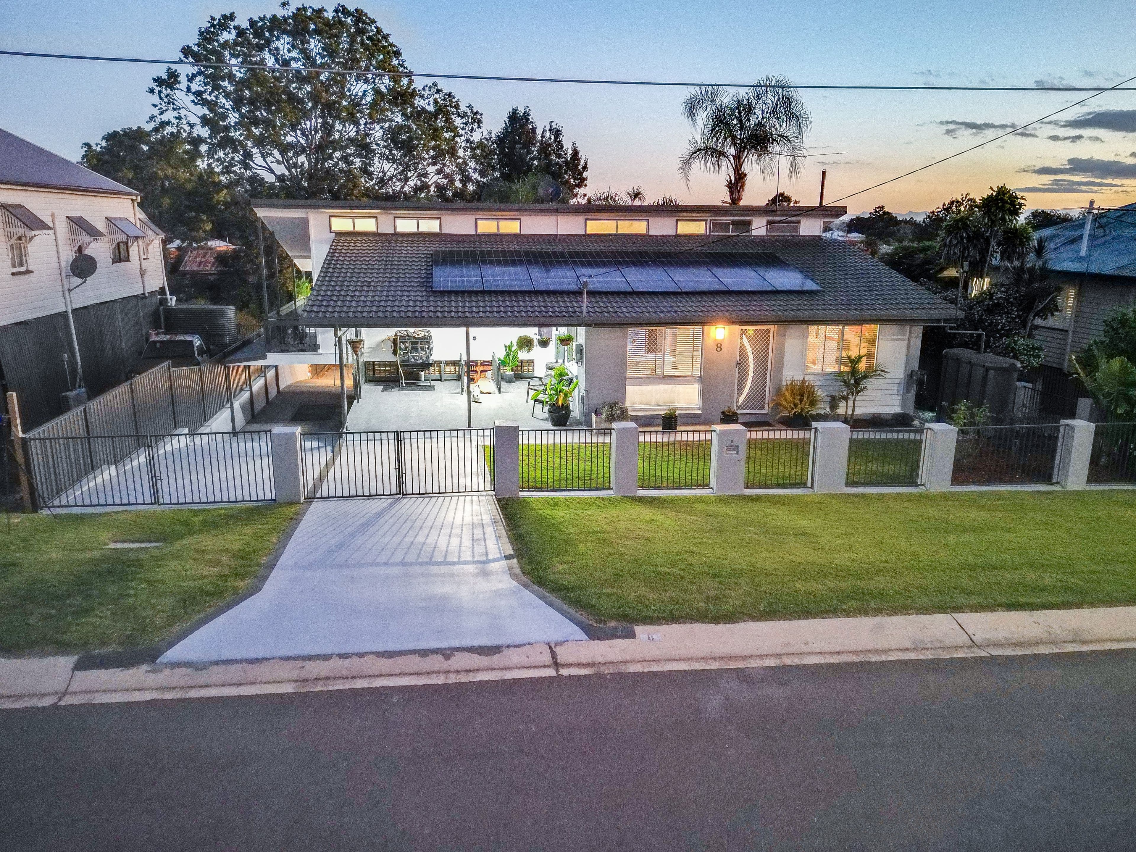 8 Boundary Street, Bundamba QLD 4304, Bundamba - Image 1