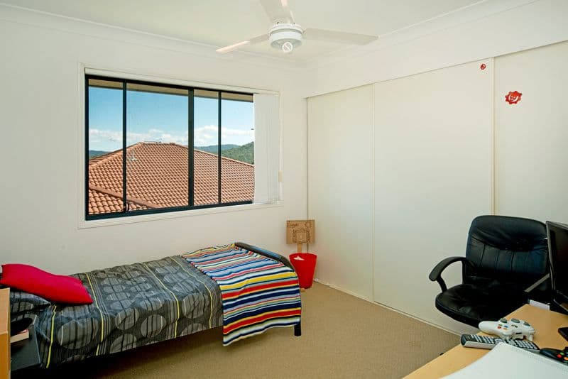 21 McRae Circuit, PACIFIC PINES QLD 4211, Pacific Pines - Thumbnail 8