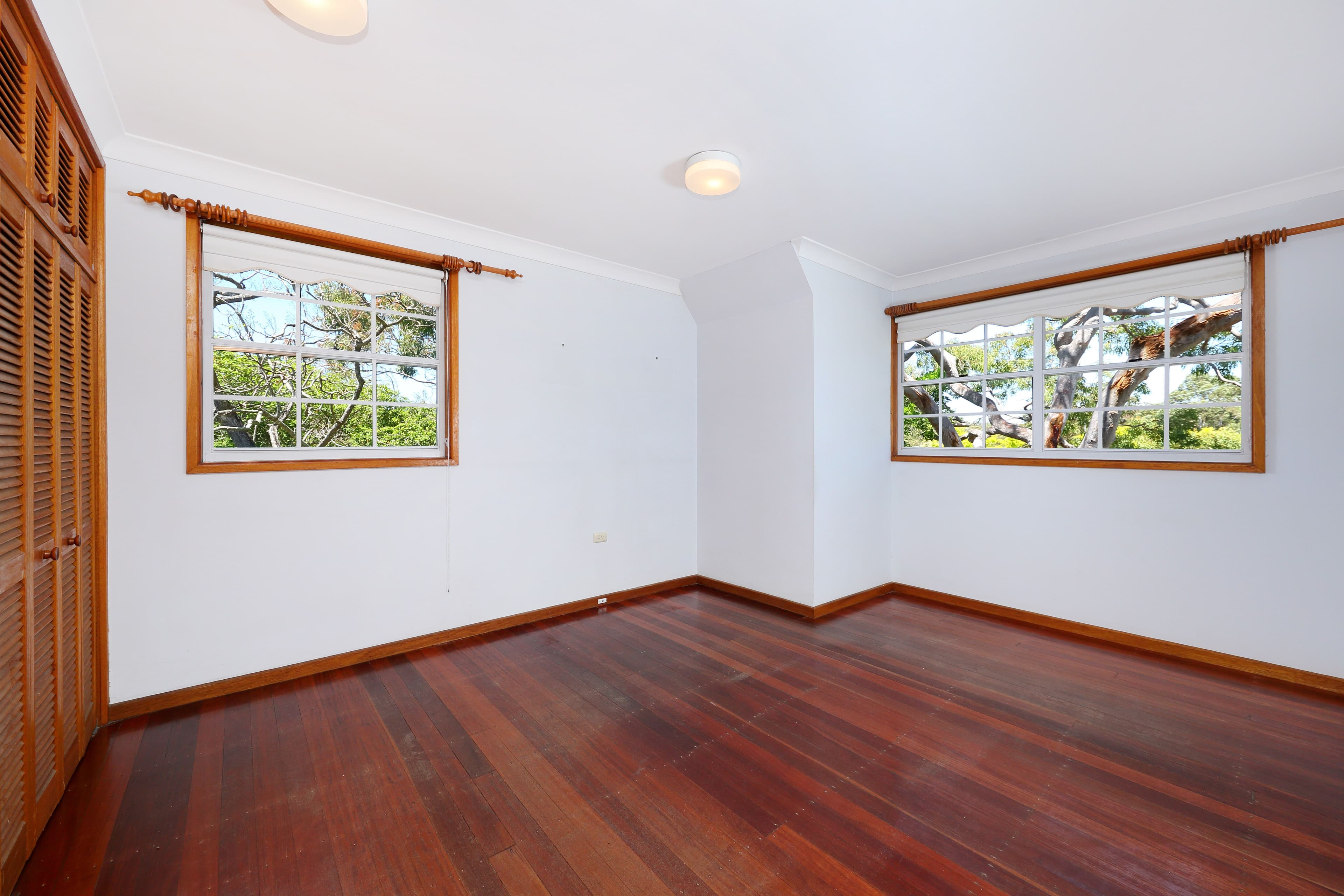 2 Macken Street, Oatley - Thumbnail 2