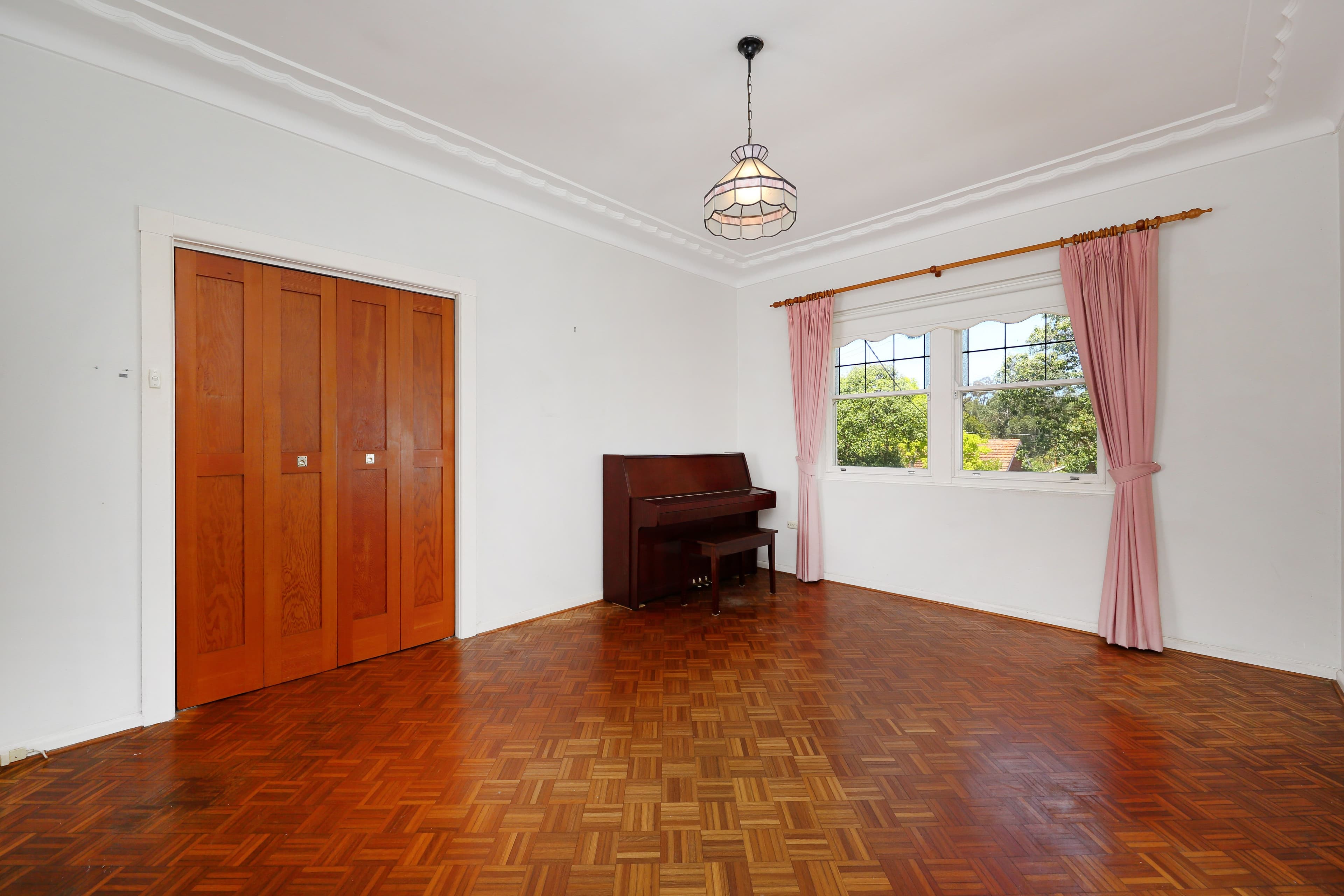 2 Macken Street, Oatley - Thumbnail 3