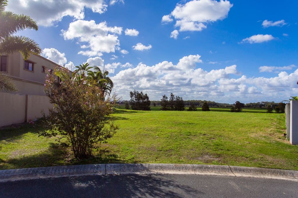 74 Peach Drive, ROBINA QLD 4226, Robina - Thumbnail 5