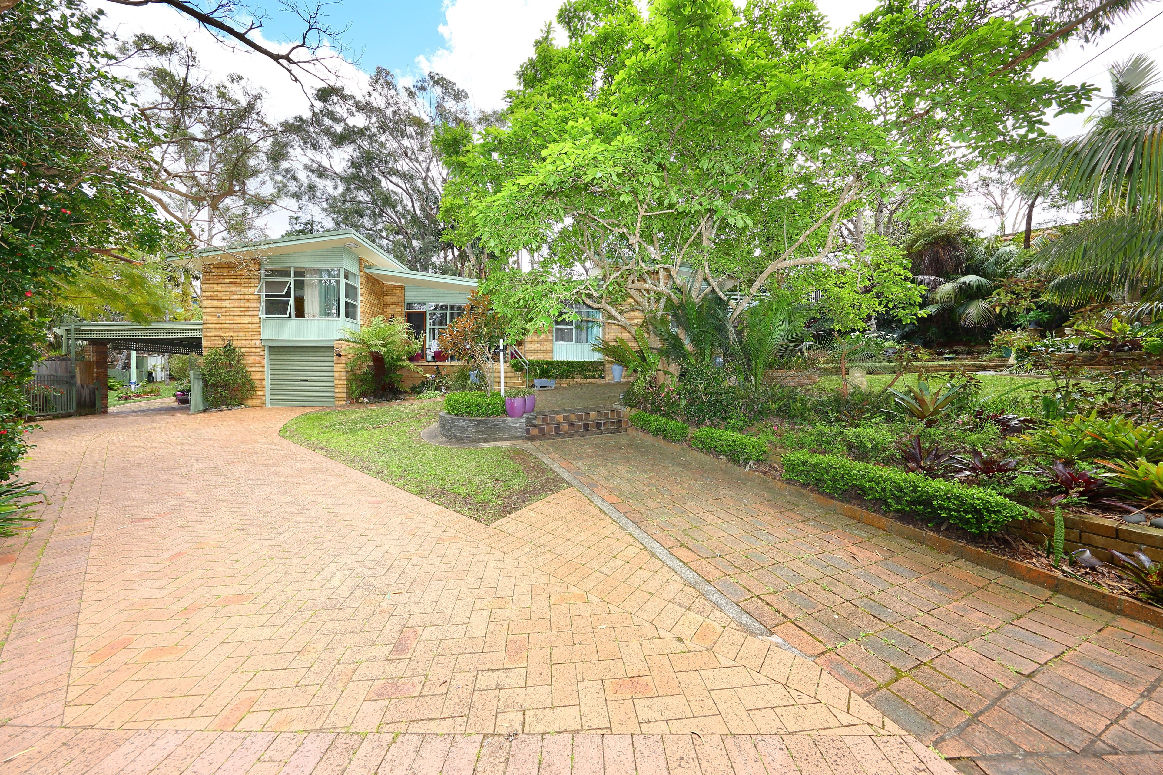 2 Brewer Place, Lugarno - Thumbnail 2