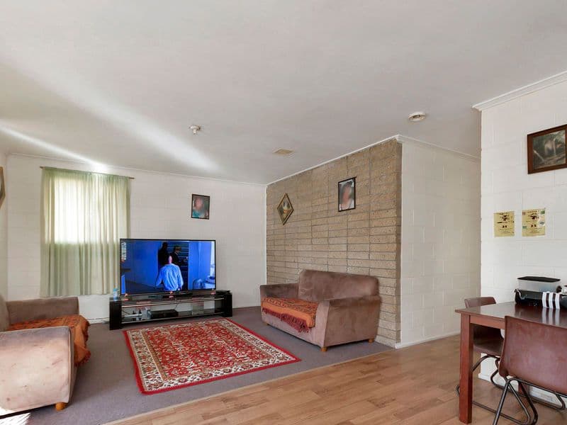 74 Smiths Road, GOODNA QLD 4300, Goodna - Thumbnail 2