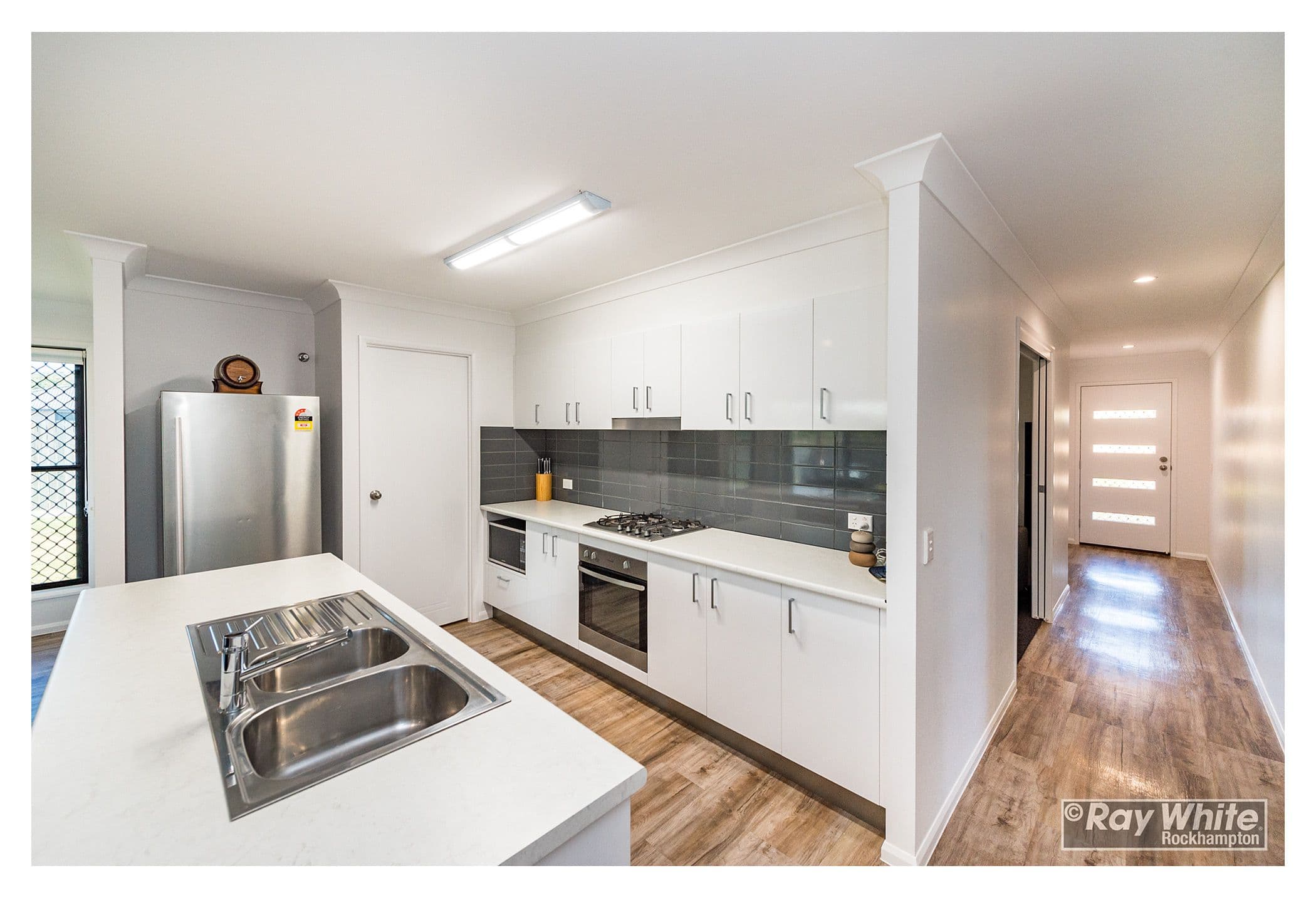 3 Dunluce Street, Rockyview QLD 4701, Rockyview - Thumbnail 2