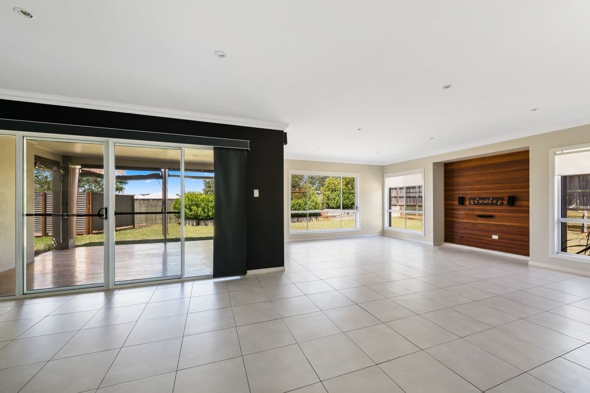 30 Honeyeater Drive, Highfields QLD 4352, Highfields - Thumbnail 2