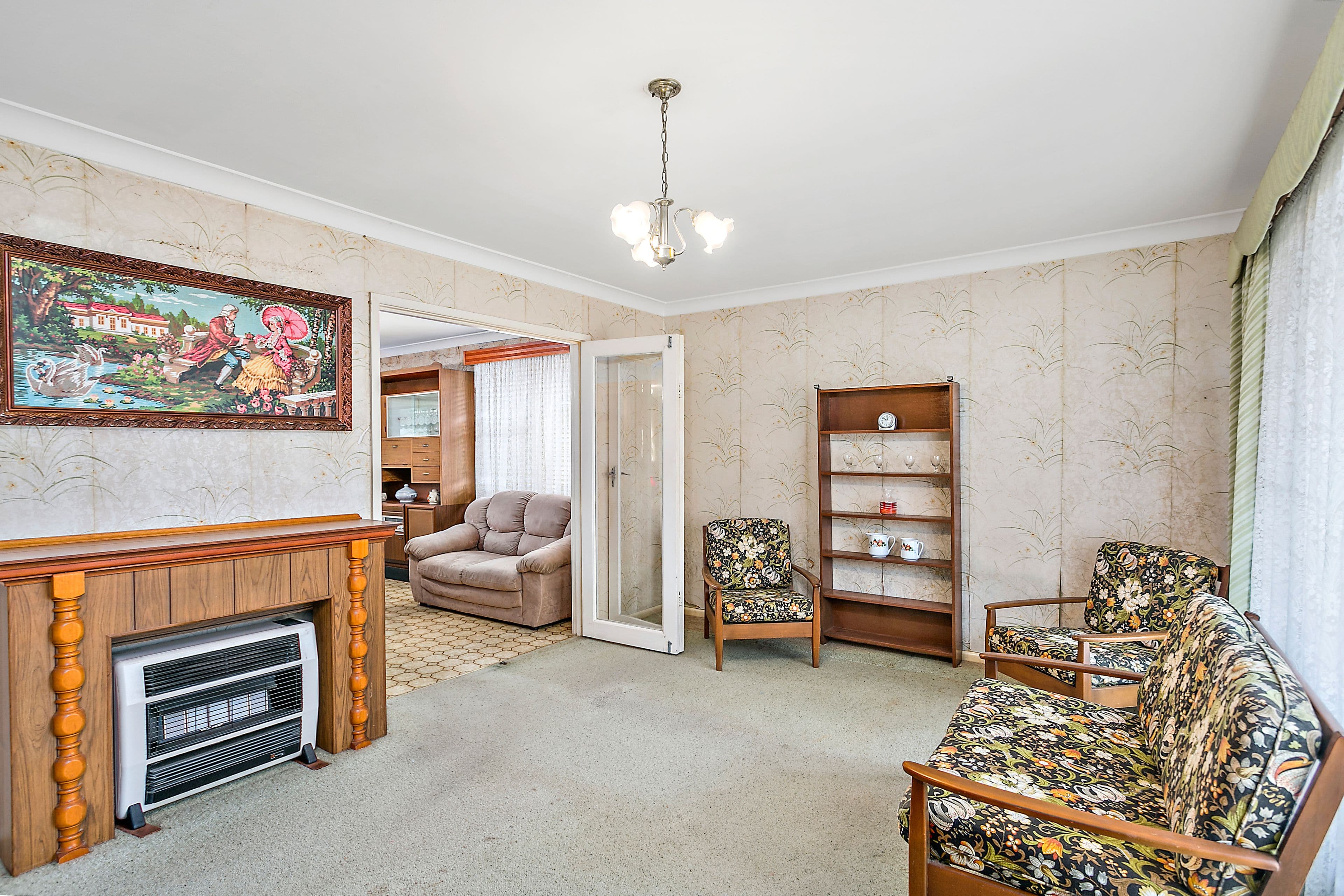 13 Malin Road, Oak Flats - Thumbnail 2