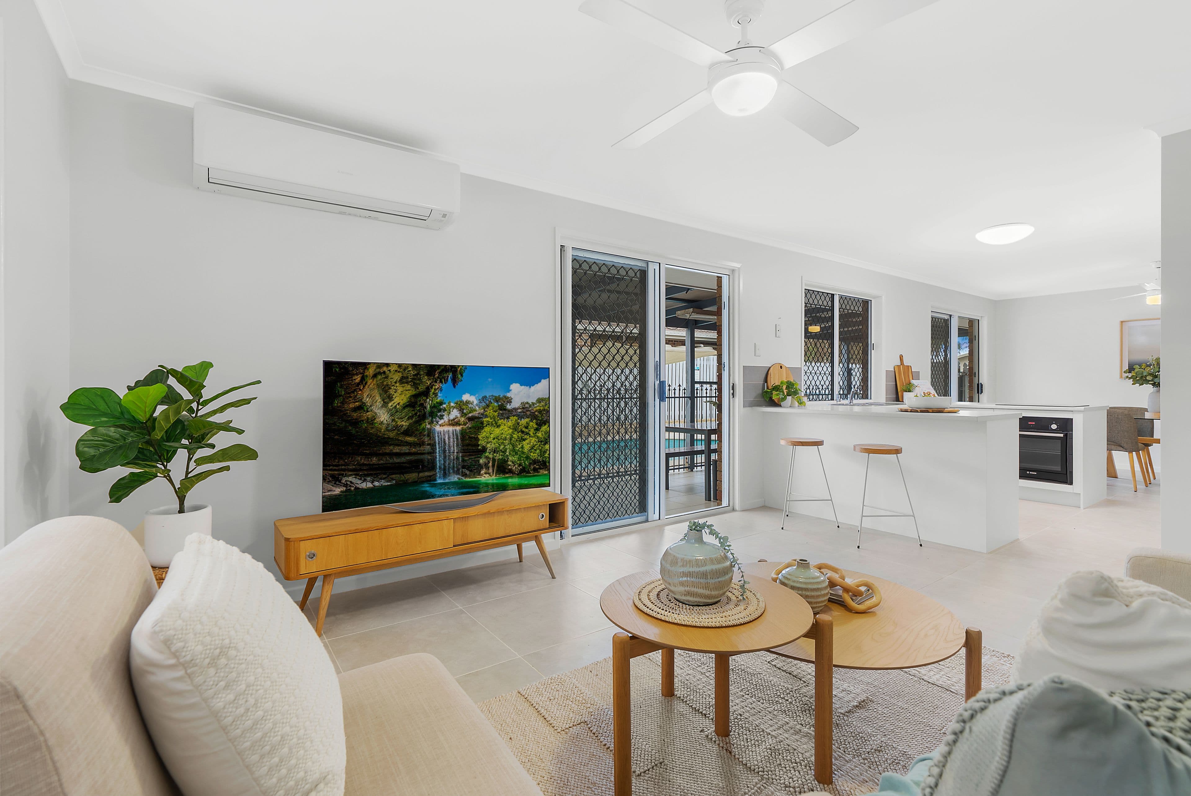8 Delvene Court, Deception Bay QLD 4508, Deception Bay - Thumbnail 5