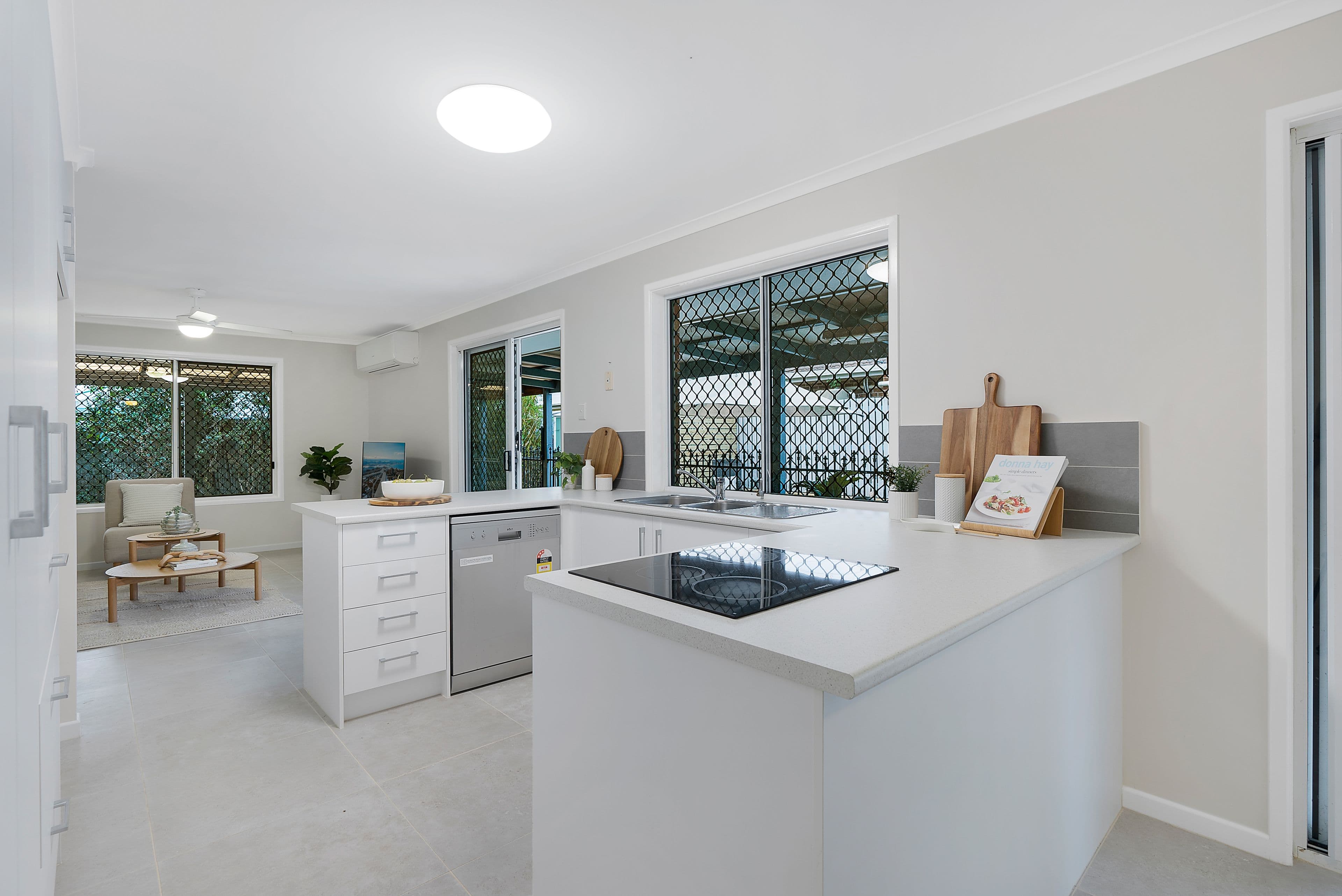 8 Delvene Court, Deception Bay QLD 4508, Deception Bay - Thumbnail 7