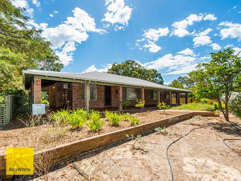 19 Crestview Crescent, Kalamunda WA 6076, Kalamunda - Thumbnail 2