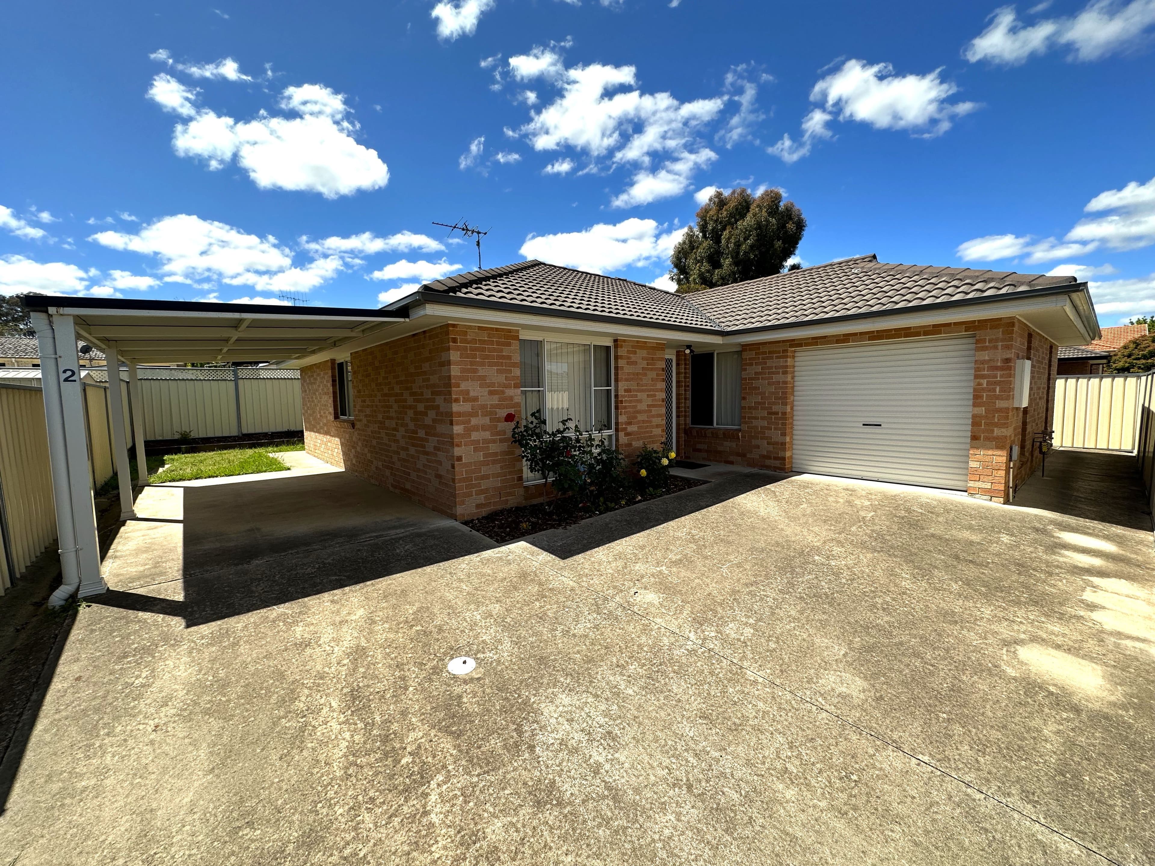 2/13 Lachlan Close, Young NSW 2594, Young - Image 1