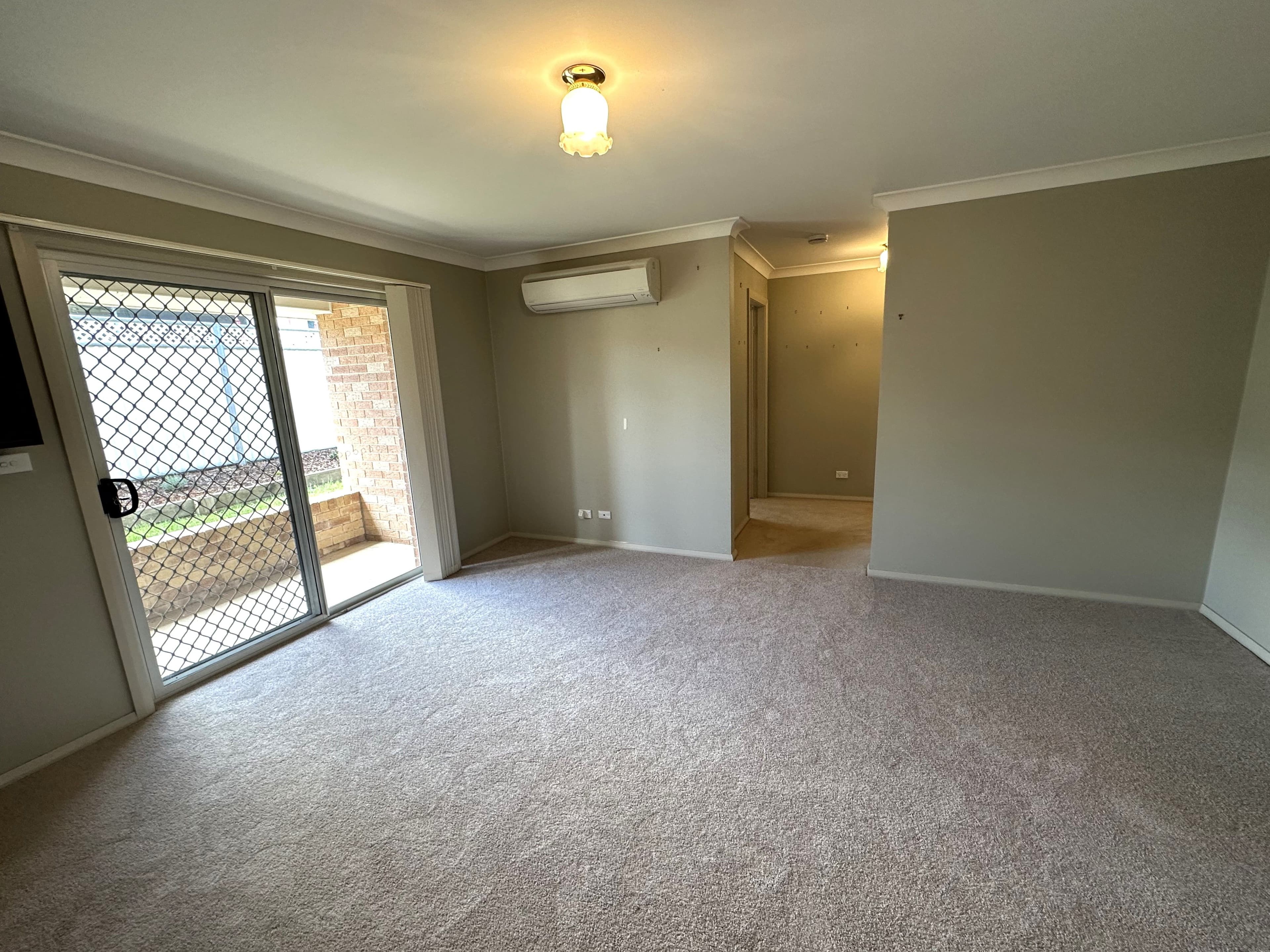 2/13 Lachlan Close, Young NSW 2594, Young - Thumbnail 4