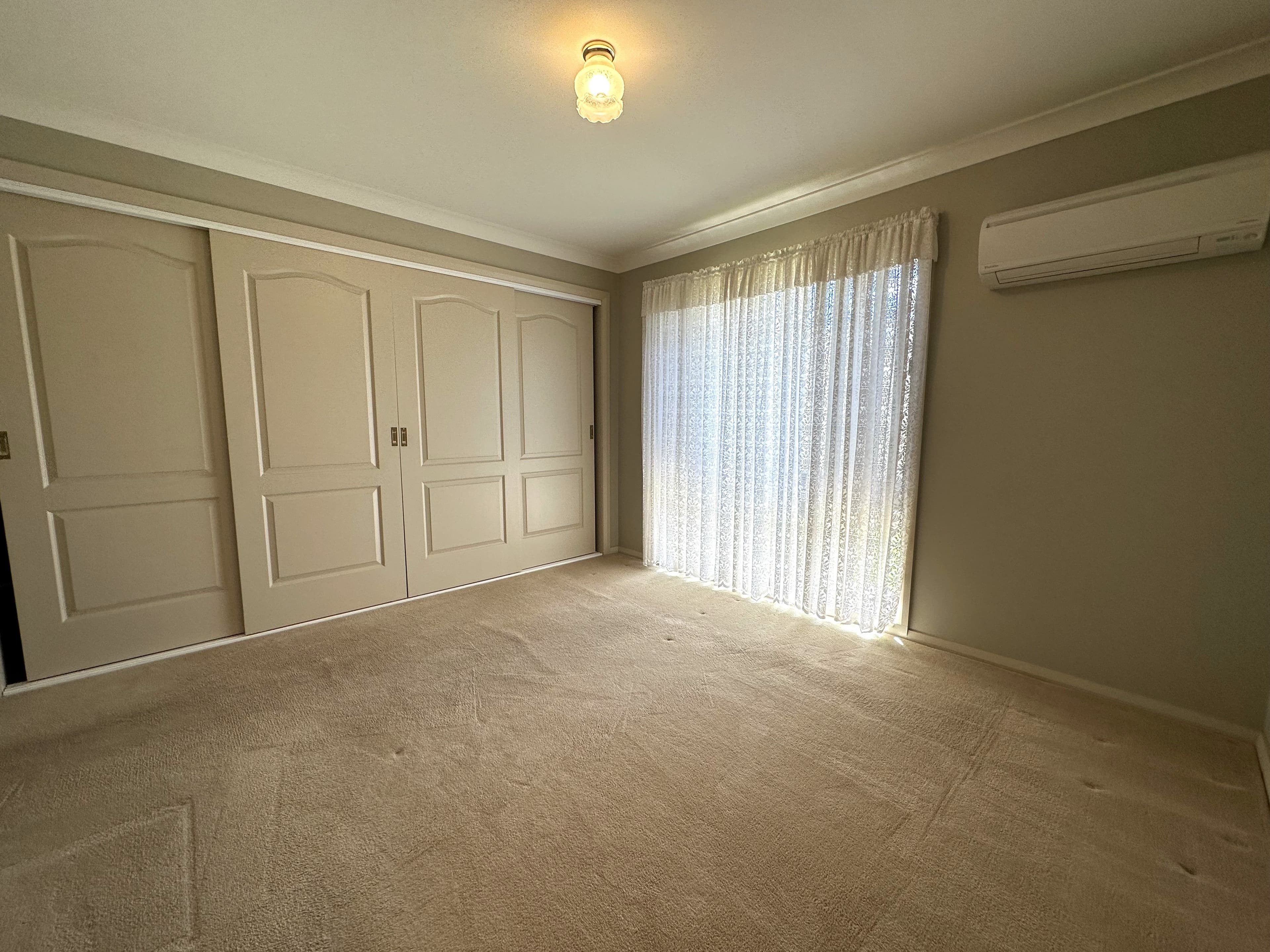 2/13 Lachlan Close, Young NSW 2594, Young - Thumbnail 5