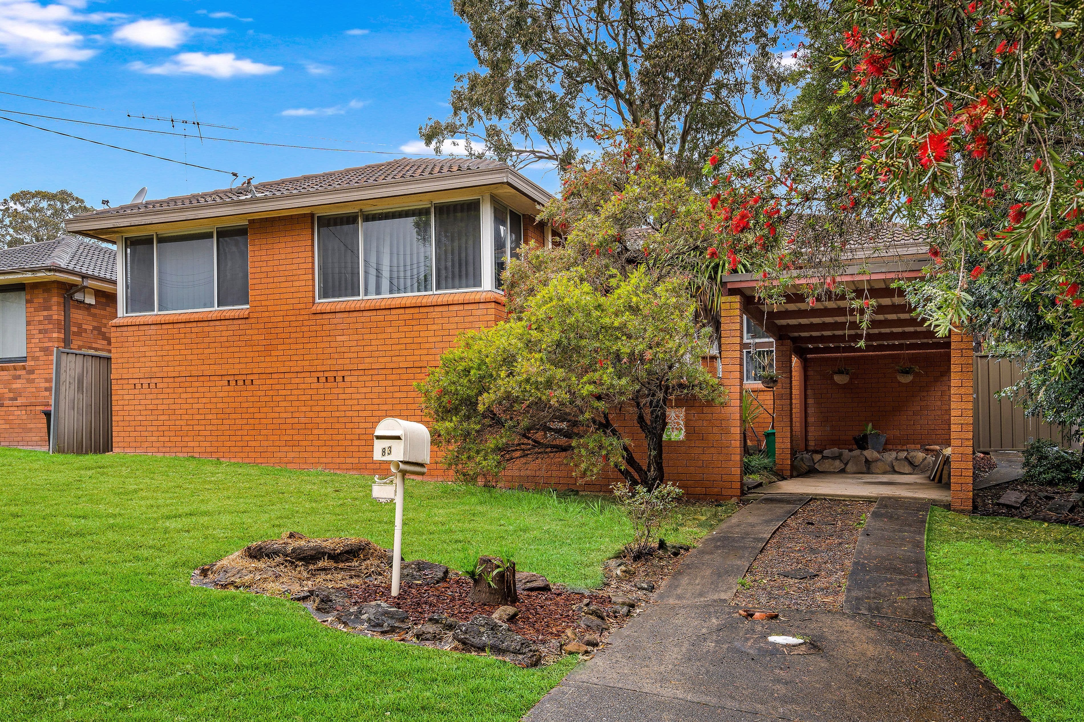 83 Amaroo Avenue, Georges Hall NSW 2198, Georges Hall - Thumbnail 2