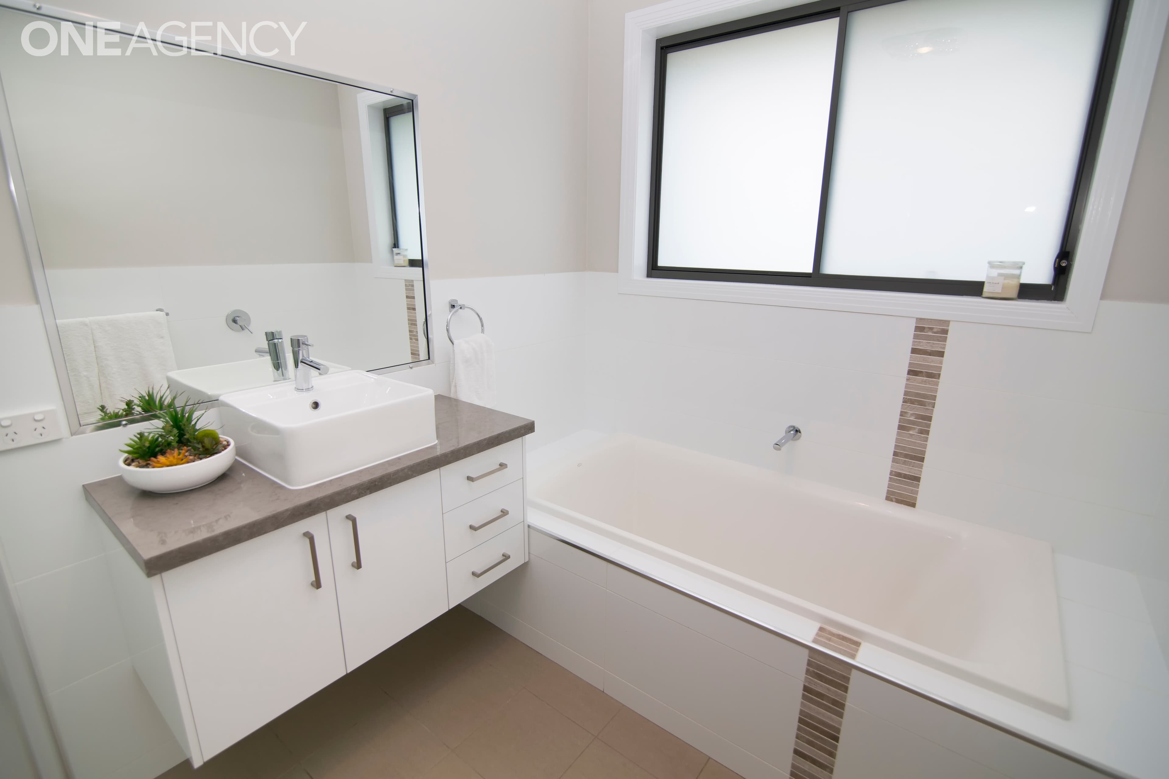 7 Lombardy Way, Orange, Orange - Thumbnail 6