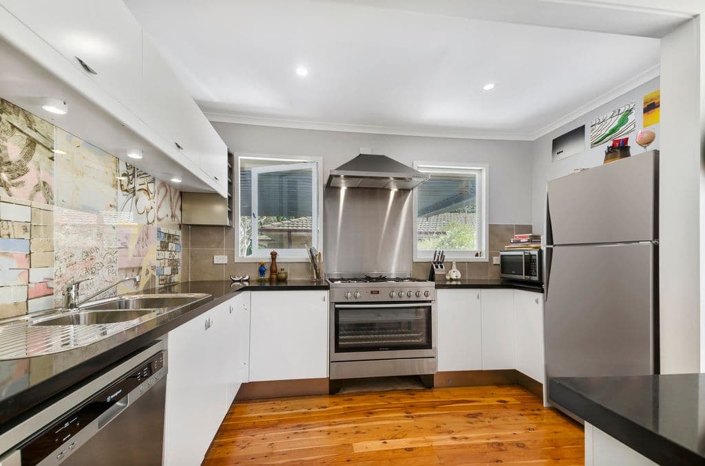 33 Sunset Point Drive, Mittagong - Image 1