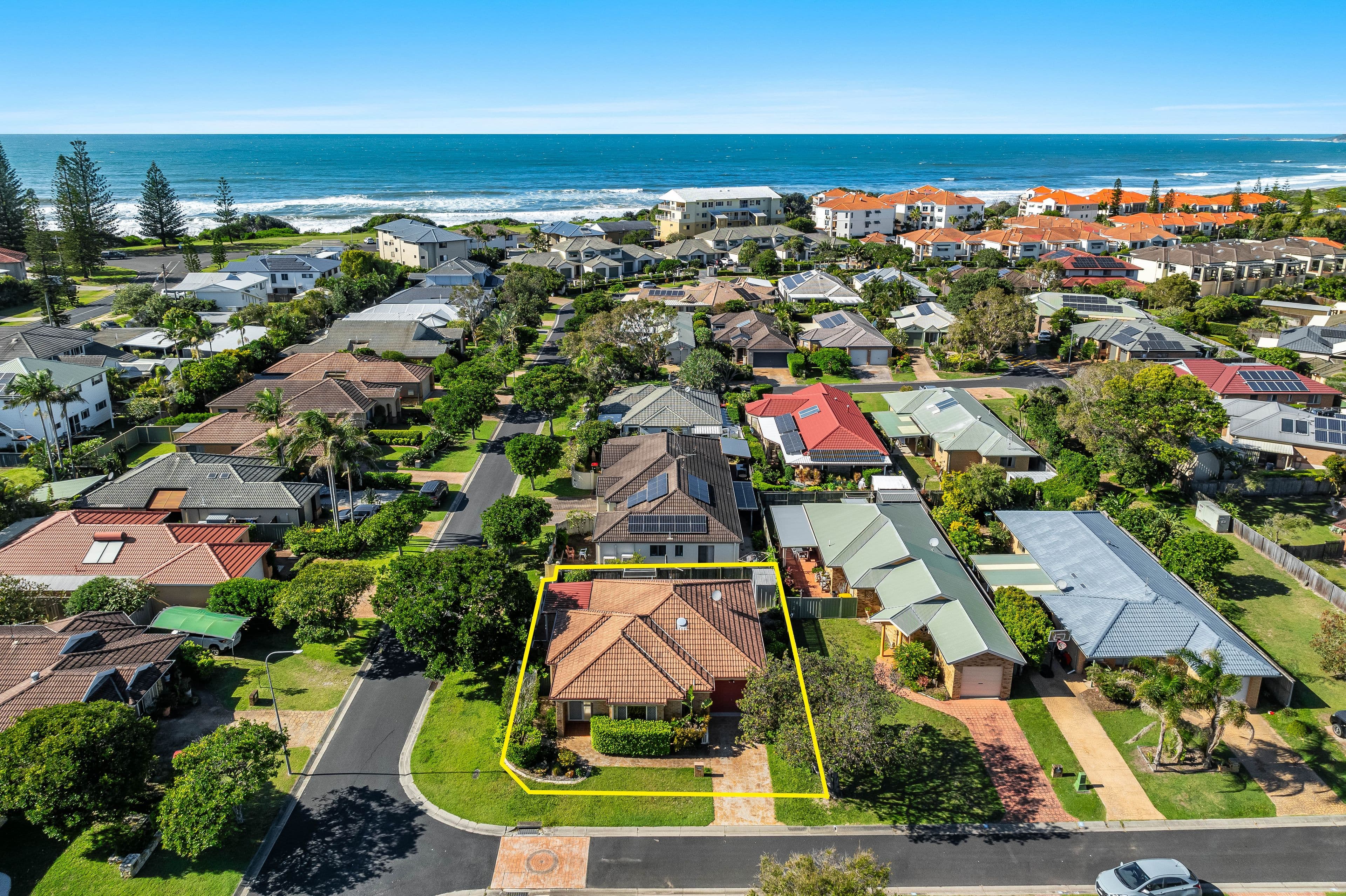 2 Blue Water Court, Yamba NSW 2464, Yamba - Image 1