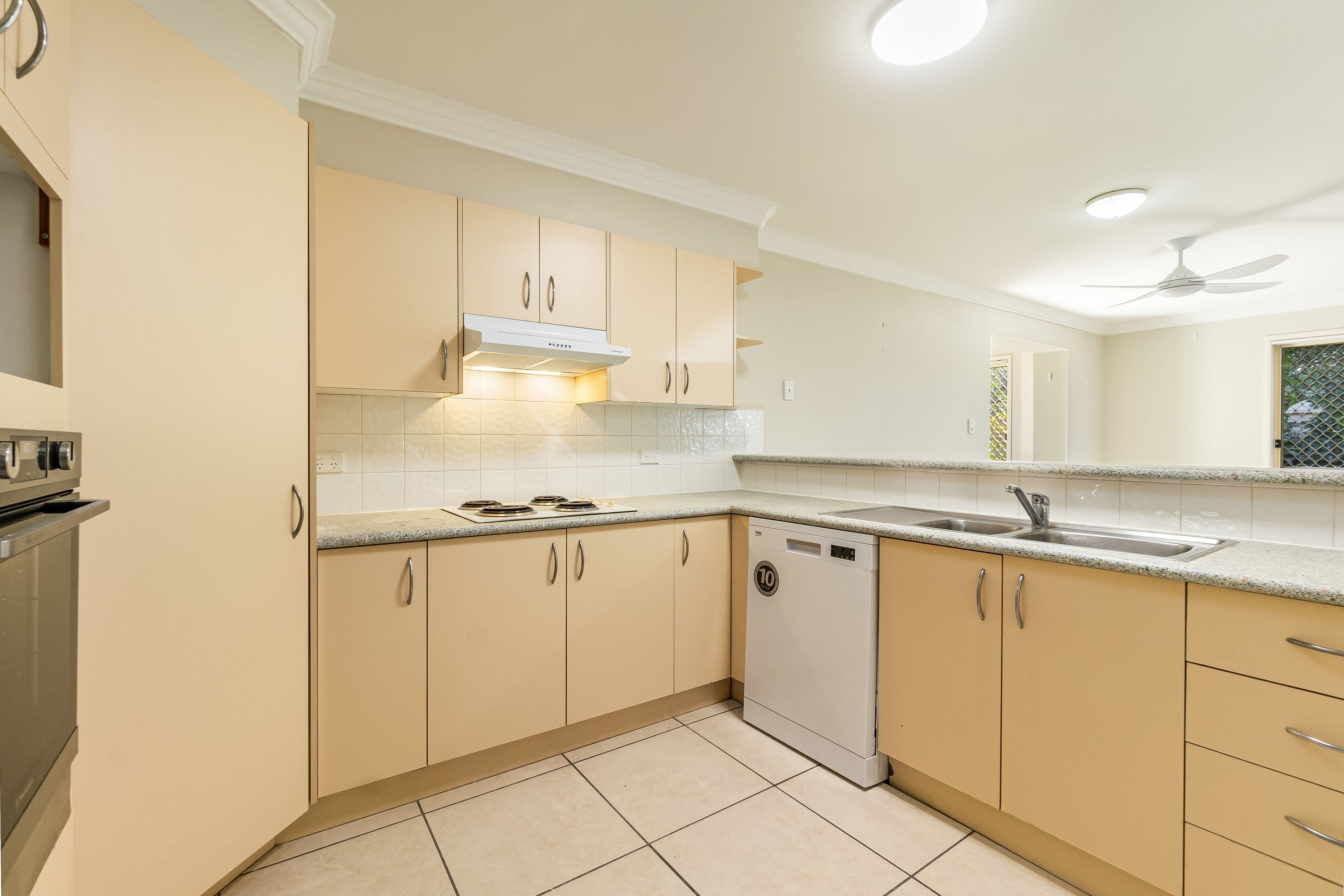 2 Blue Water Court, Yamba NSW 2464, Yamba - Thumbnail 3