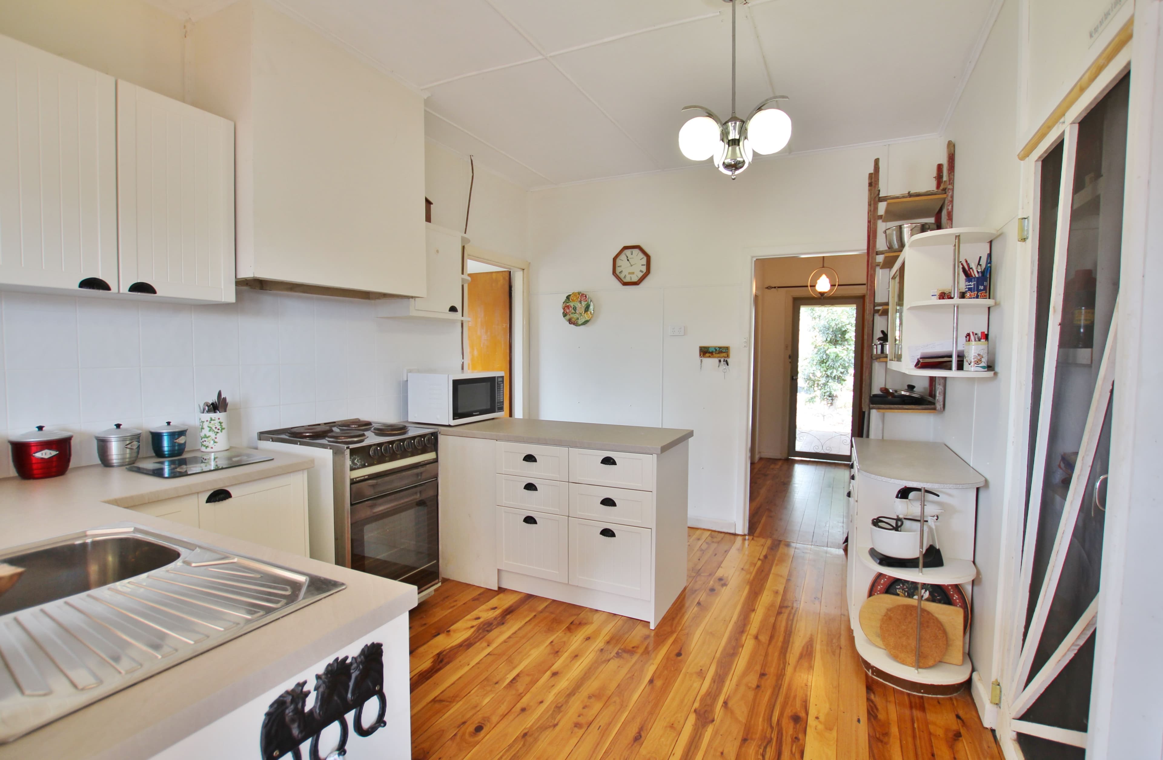 1360 Kingsvale Road, Young NSW 2594, Young - Thumbnail 5