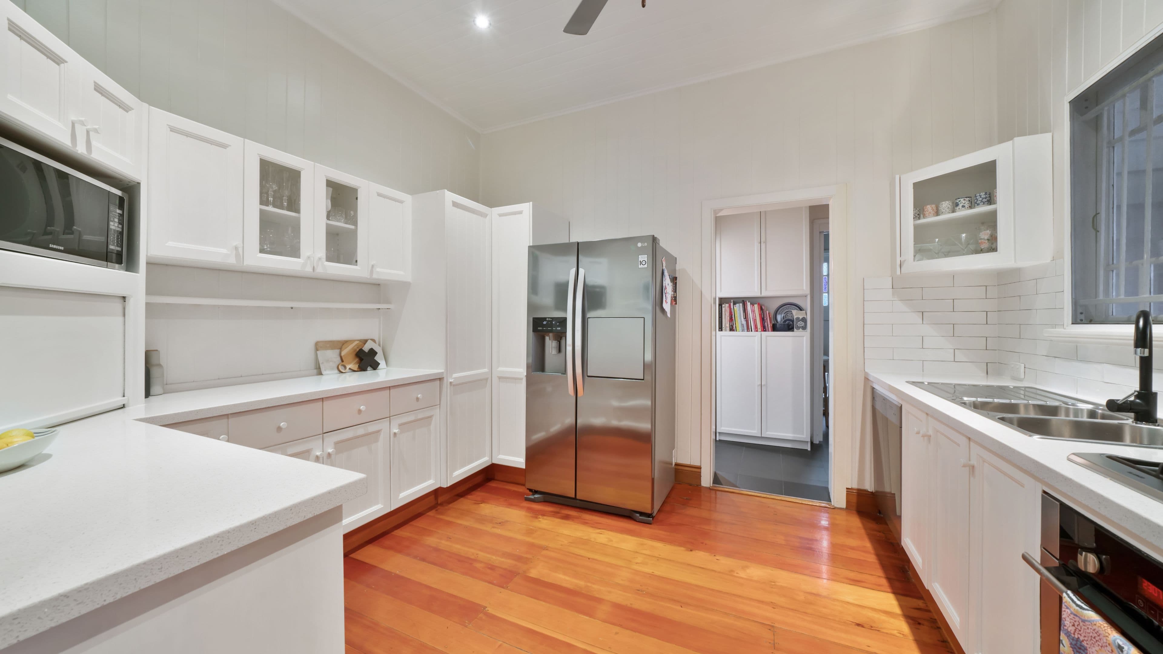 17 Burke Street, Coorparoo QLD 4151, Coorparoo - Thumbnail 4