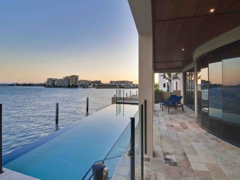 27 King Arthurs Court, SOVEREIGN ISLANDS QLD 4216, Sovereign Islands - Thumbnail 2