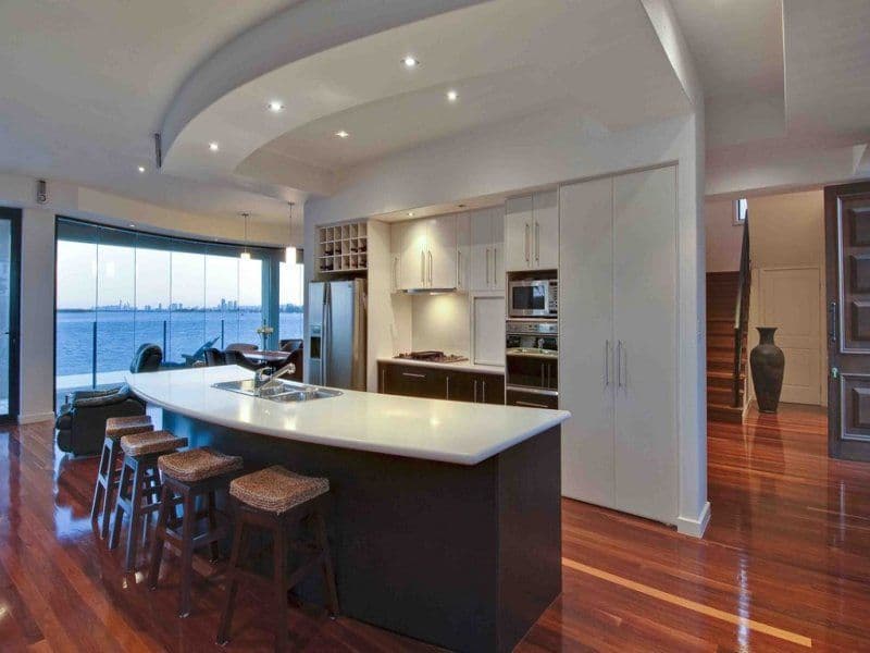 27 King Arthurs Court, SOVEREIGN ISLANDS QLD 4216, Sovereign Islands - Thumbnail 4