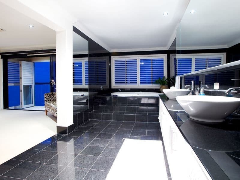27 King Arthurs Court, SOVEREIGN ISLANDS QLD 4216, Sovereign Islands - Thumbnail 8