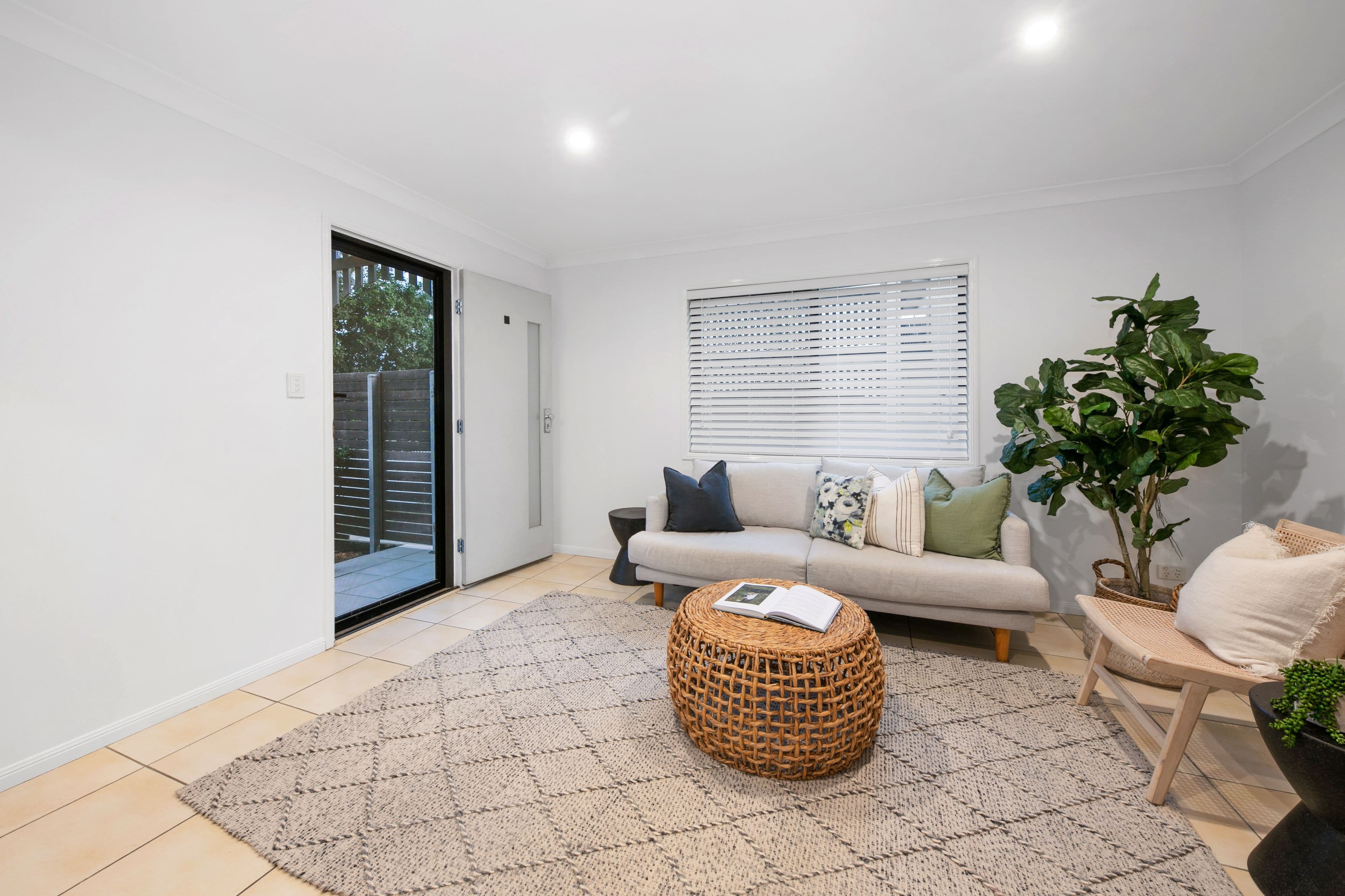 12 Cosgrove Avenue, Annerley QLD 4103, Annerley - Thumbnail 6