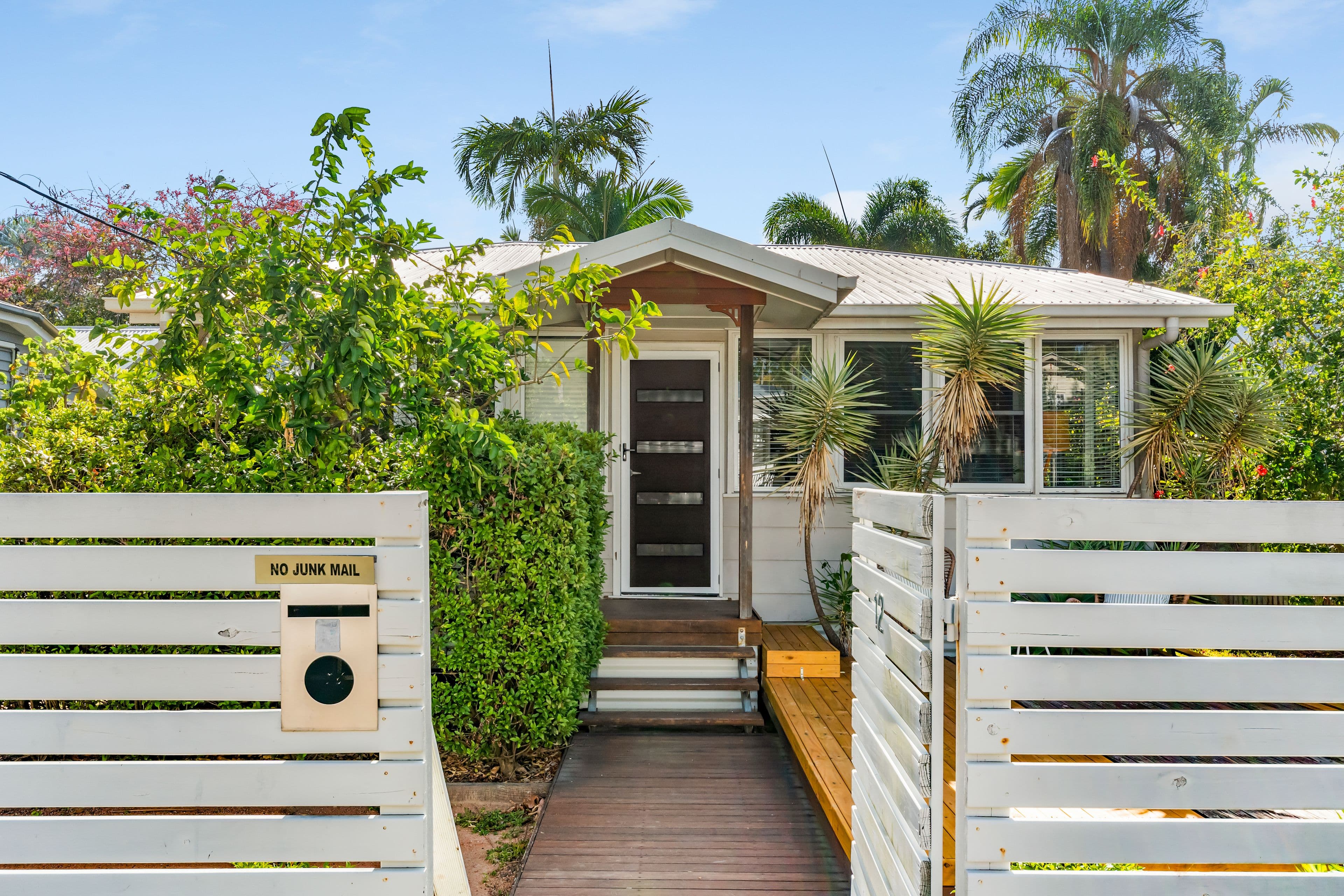 12 Townsville Street, West End QLD 4810, West End - Thumbnail 2