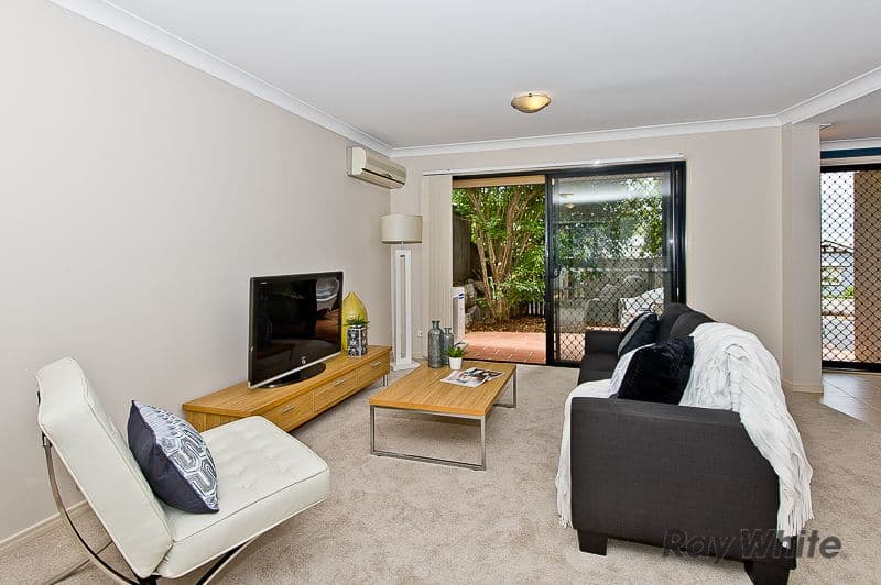 31 Mitcham Street, GAYTHORNE QLD 4051, Gaythorne - Thumbnail 5