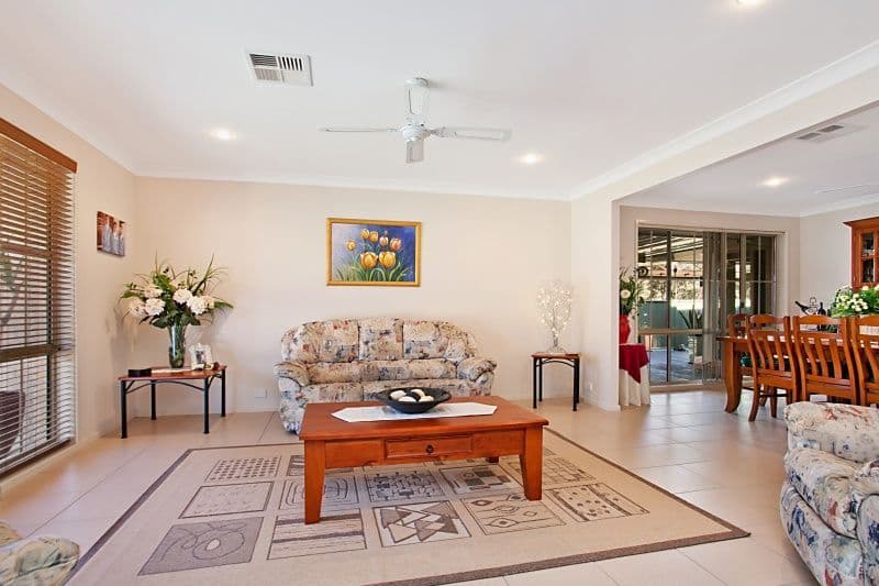 28 Ballydoyle Drive, ASHTONFIELD NSW 2323, Ashtonfield - Thumbnail 2