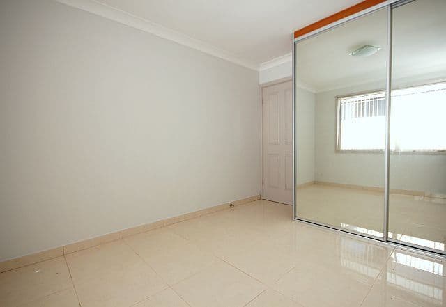 30 Denman Road, GEORGES HALL NSW 2198, Georges Hall - Thumbnail 4