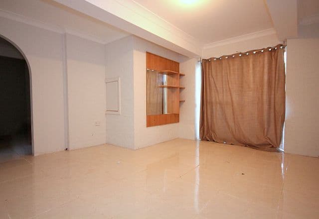 30 Denman Road, GEORGES HALL NSW 2198, Georges Hall - Thumbnail 6