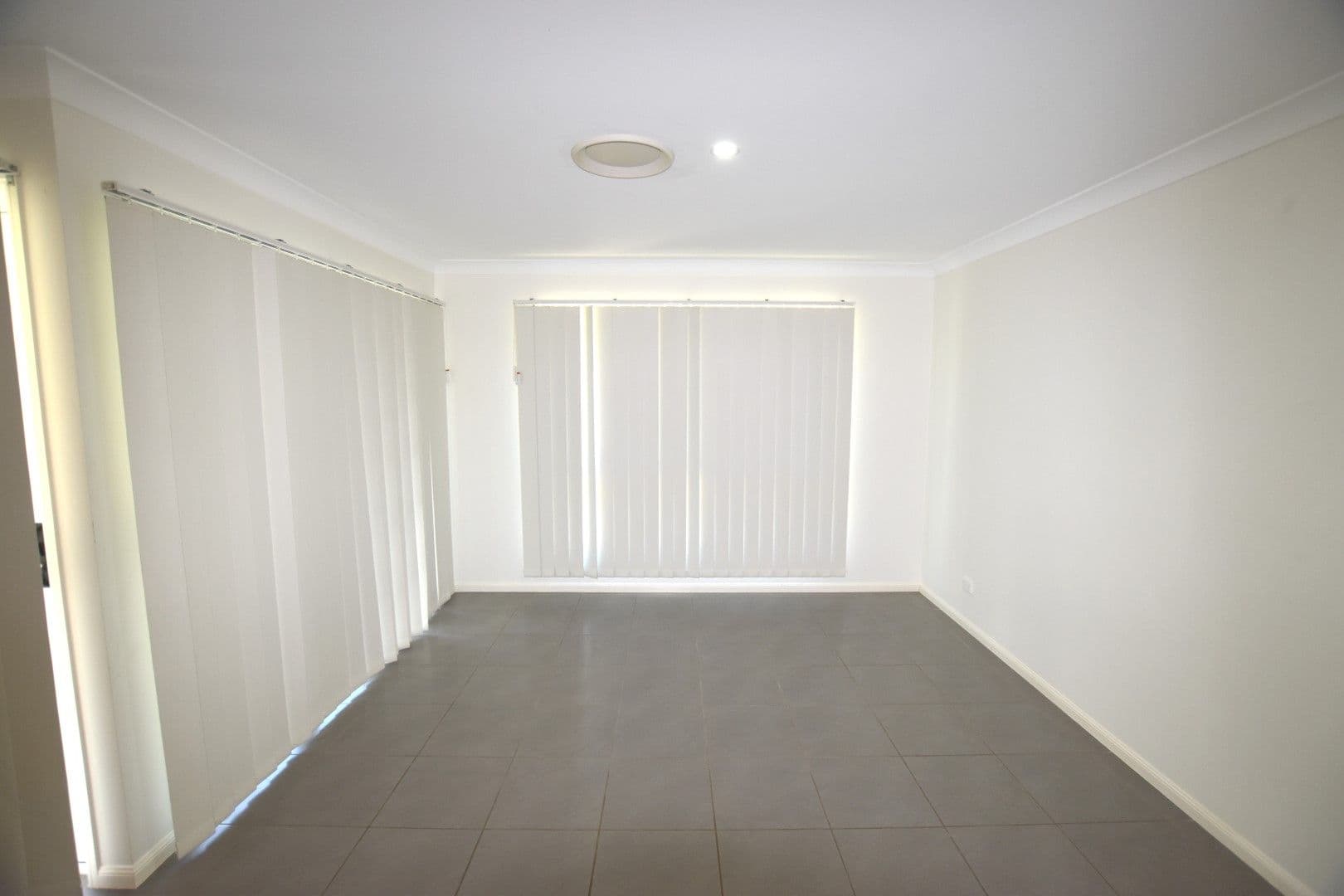 6 Takoko Place, Kirkwood QLD 4680, Kirkwood - Thumbnail 3