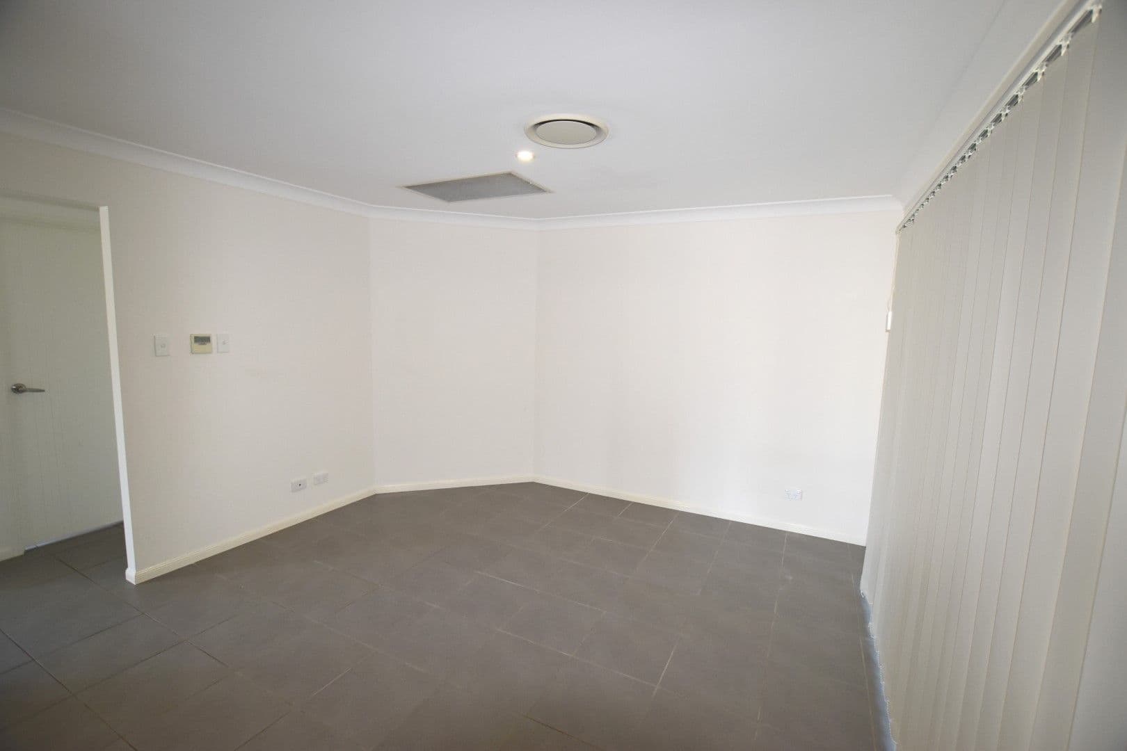 6 Takoko Place, Kirkwood QLD 4680, Kirkwood - Thumbnail 5